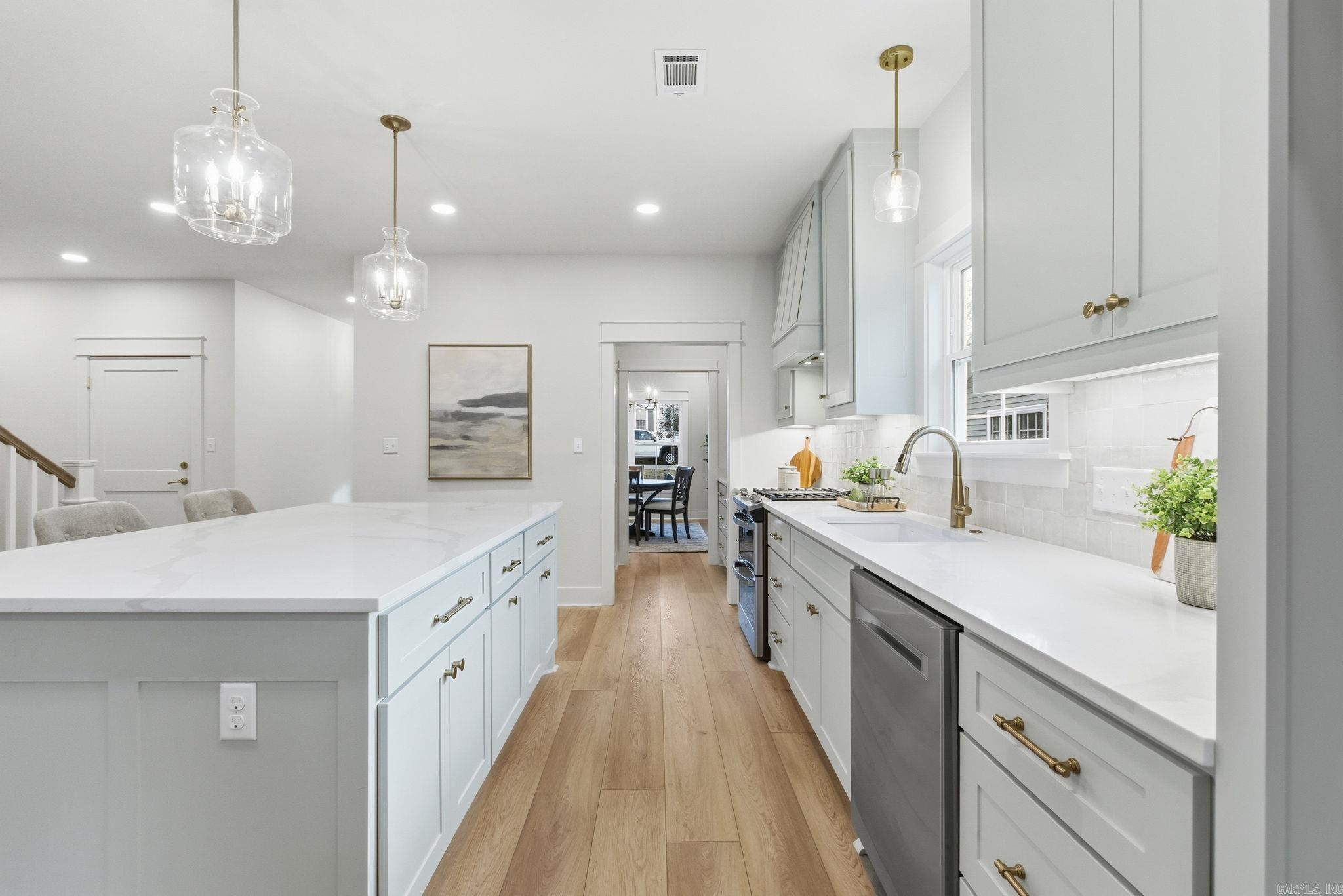 6300 Kenwood  Cammack Village, AR