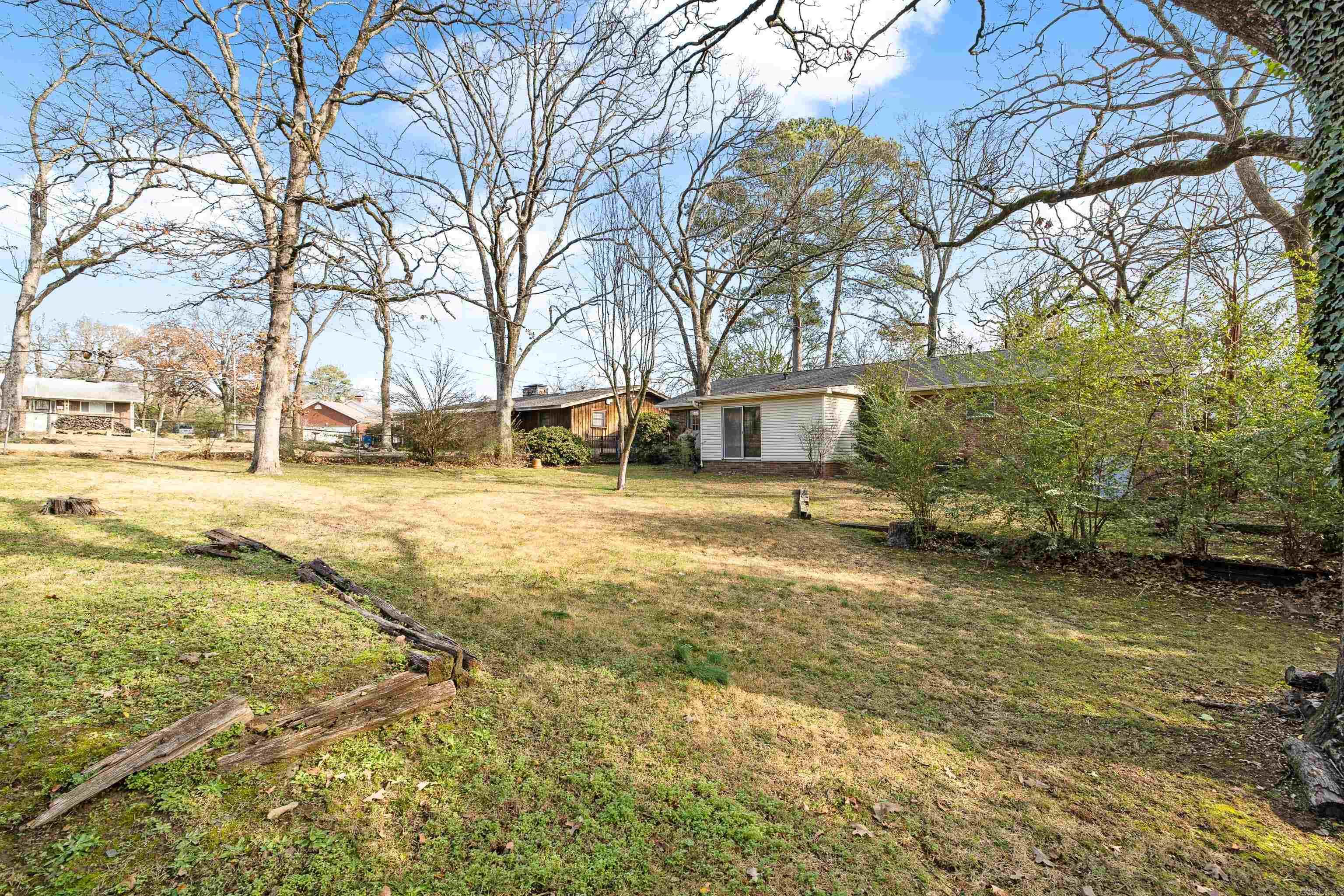 5209 N Cedar  North Little Rock, AR