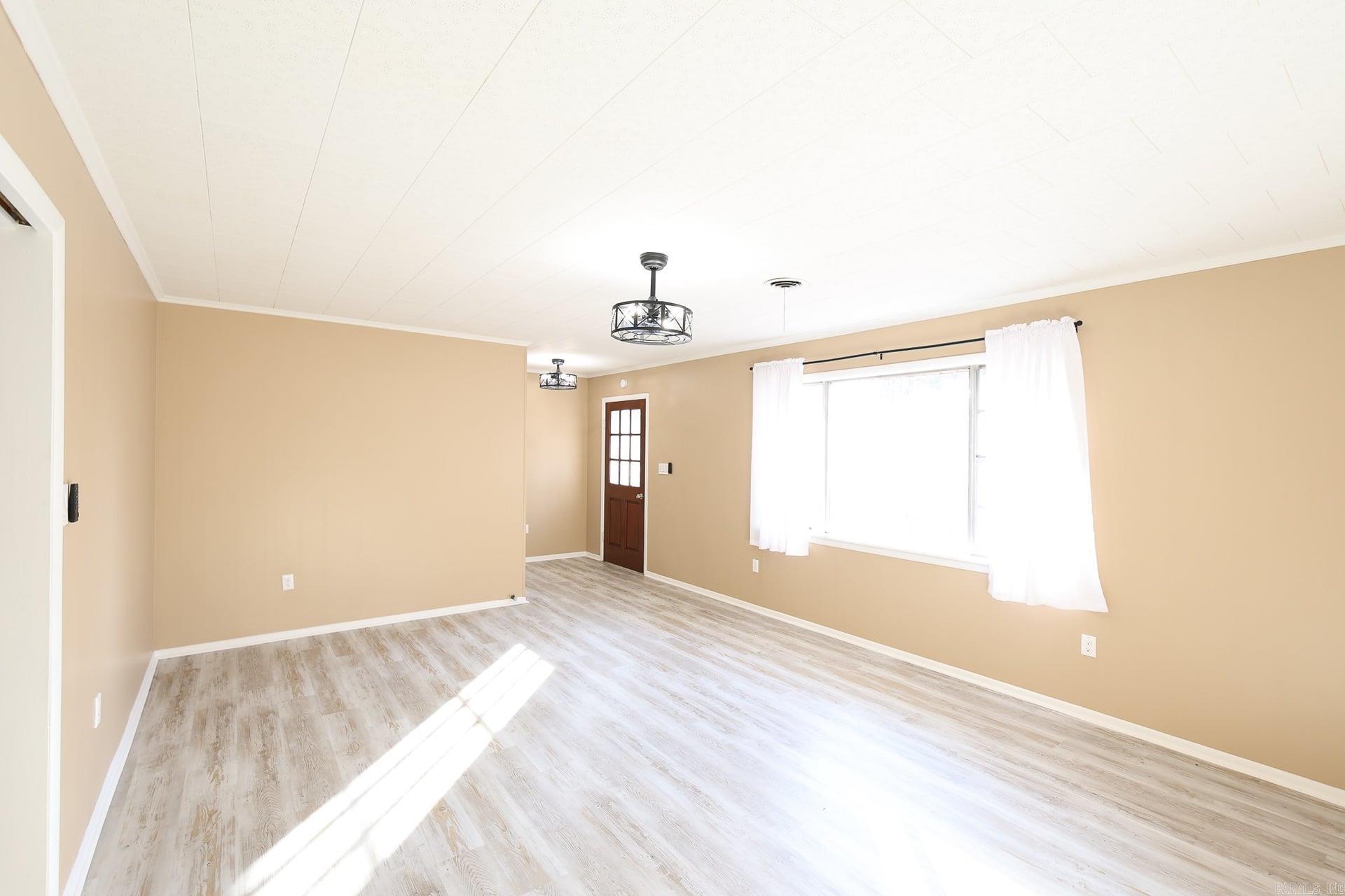 890 Nick Springs Rd  El Dorado, AR