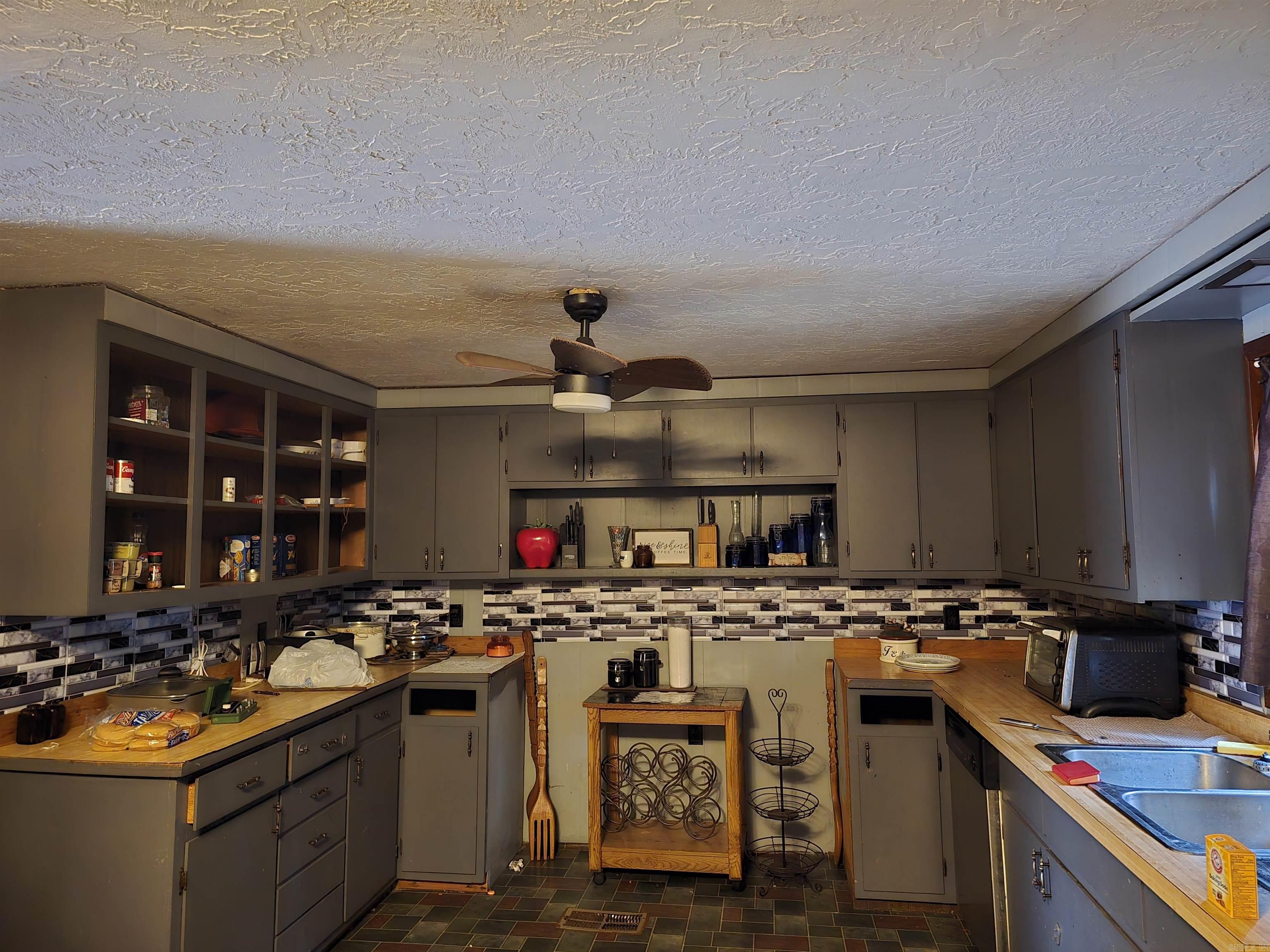 207 SFC 1003  Colt, AR