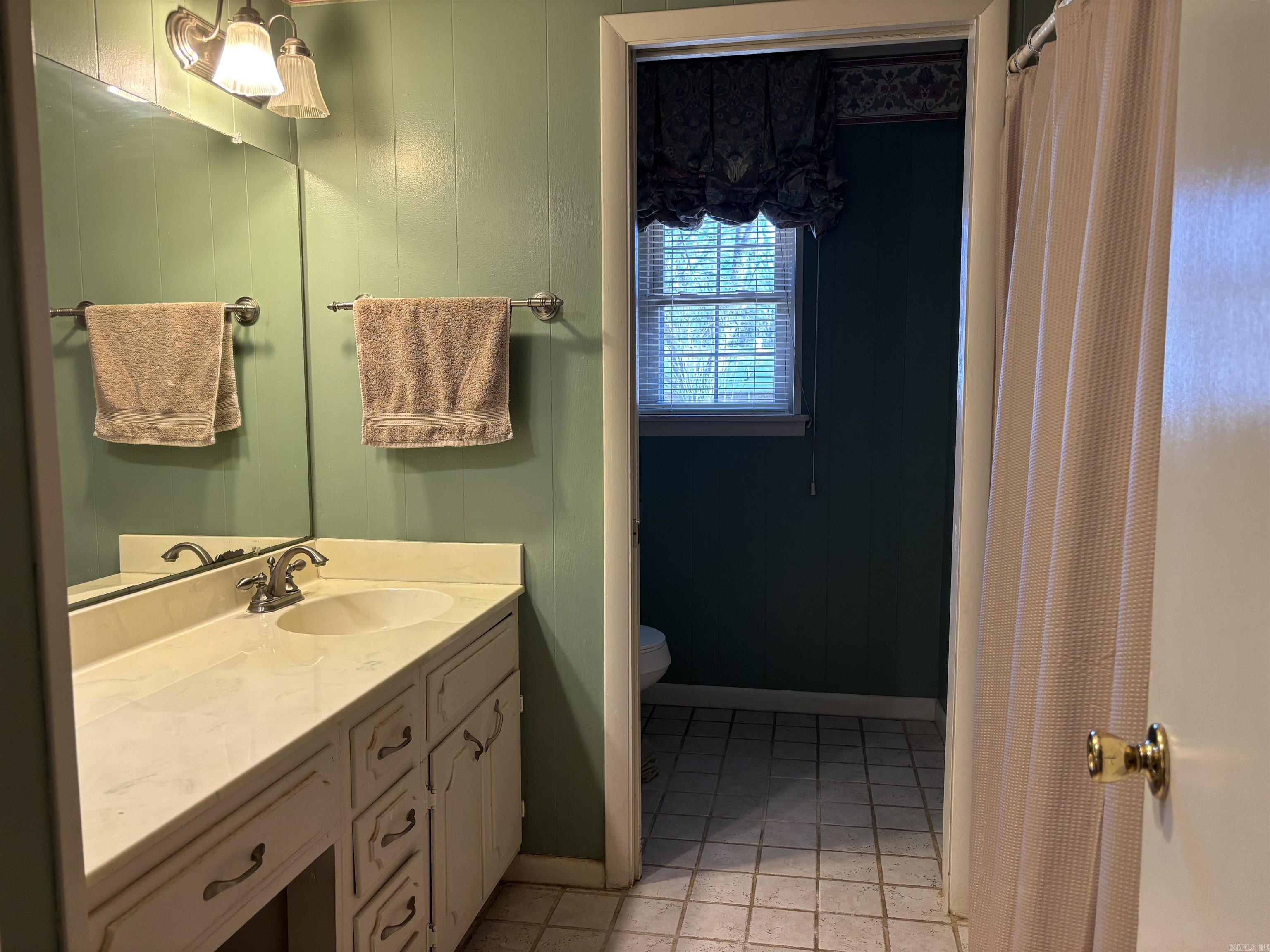 107 W Cloverdale  Brinkley, AR