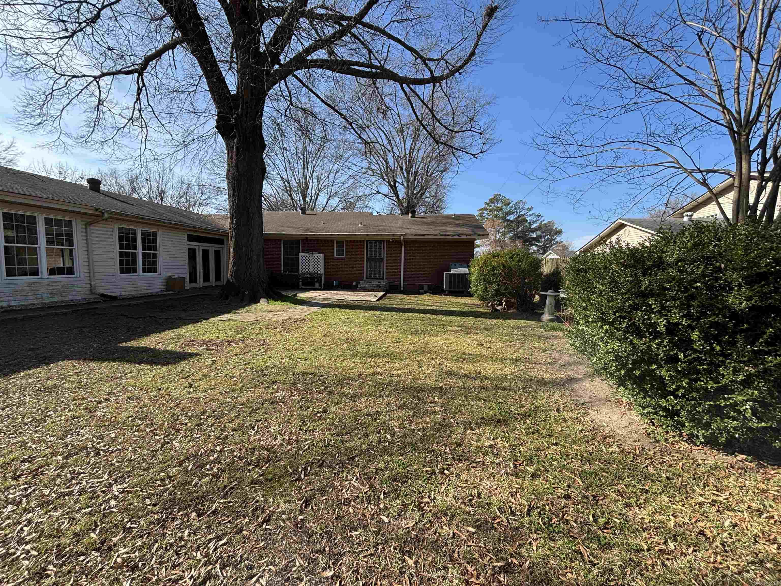 107 W Cloverdale  Brinkley, AR