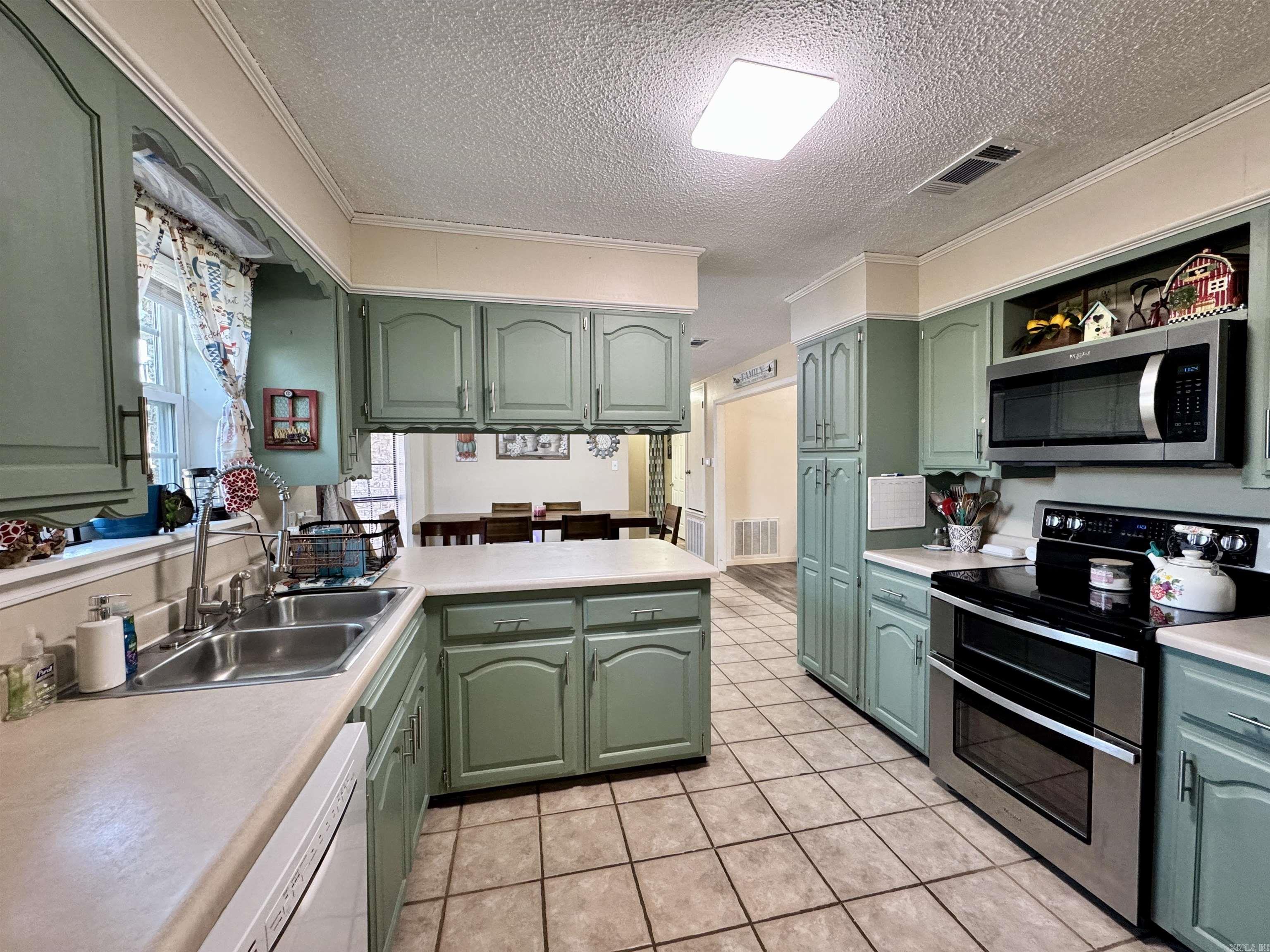 13 Lake Road Atkins, AR 72823