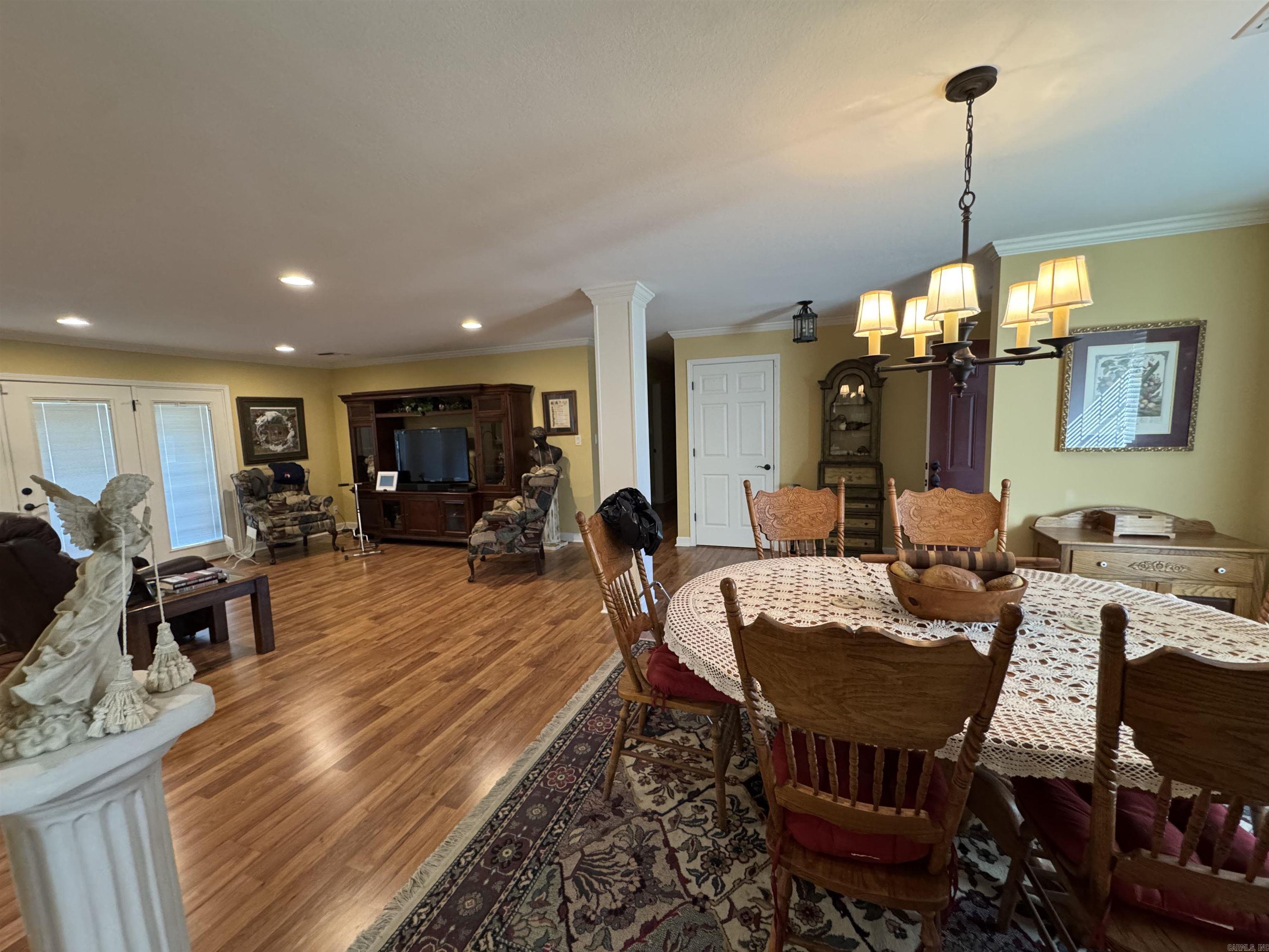 2111 S Oak  Stuttgart, AR