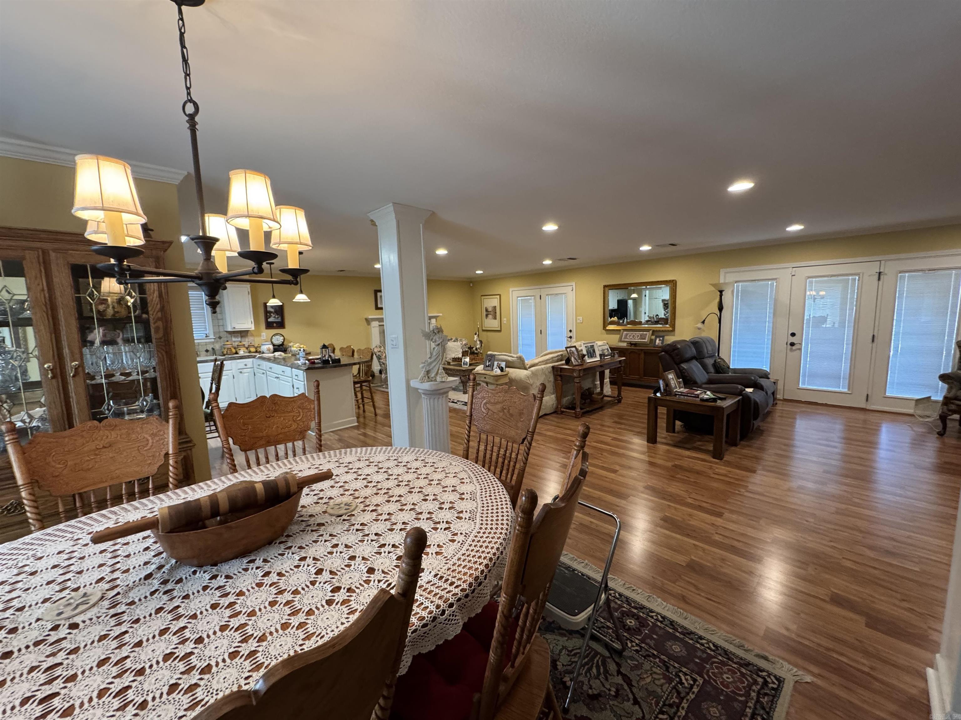 2111 S Oak  Stuttgart, AR