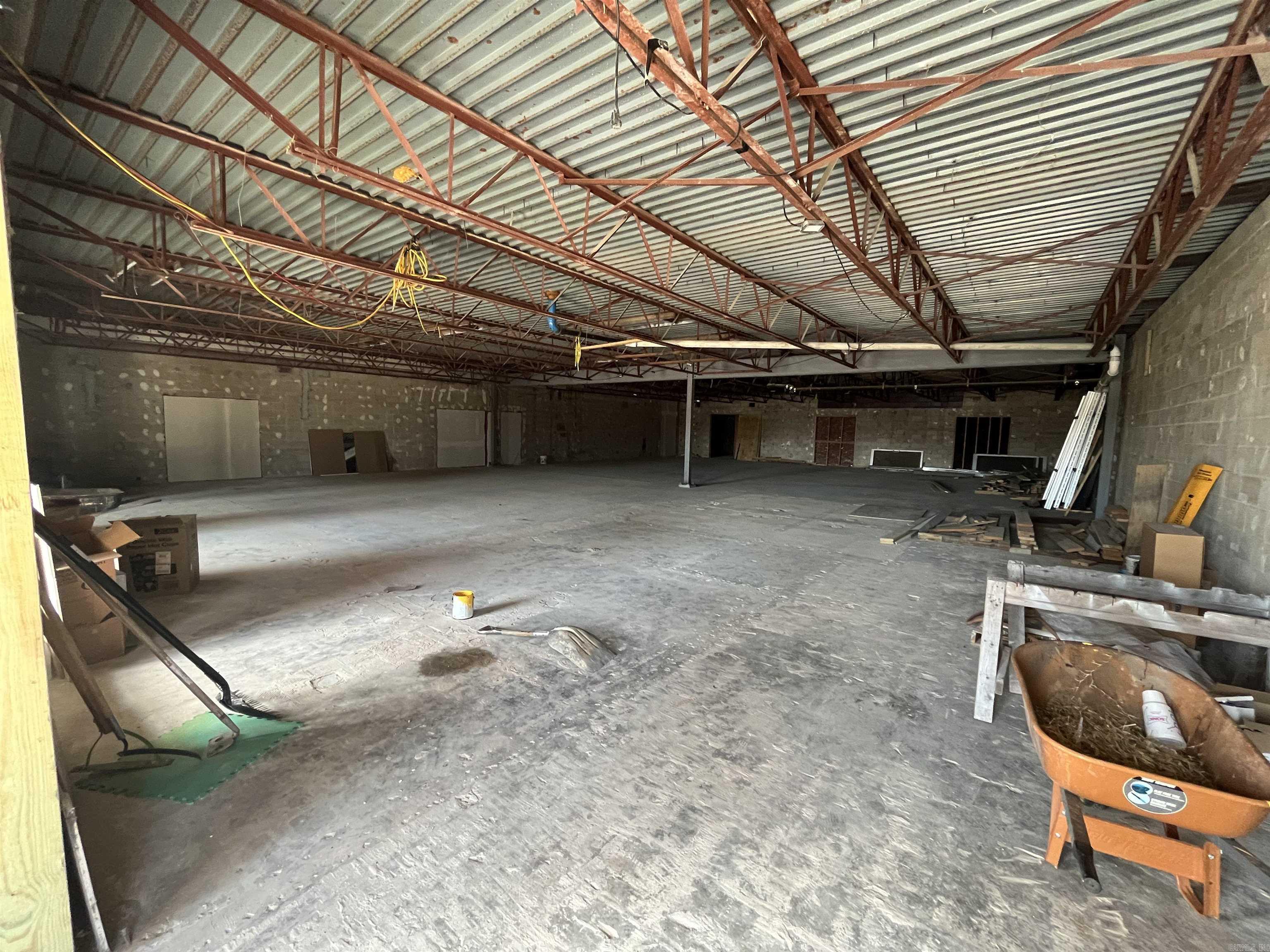 1421 S Caraway  Jonesboro, AR