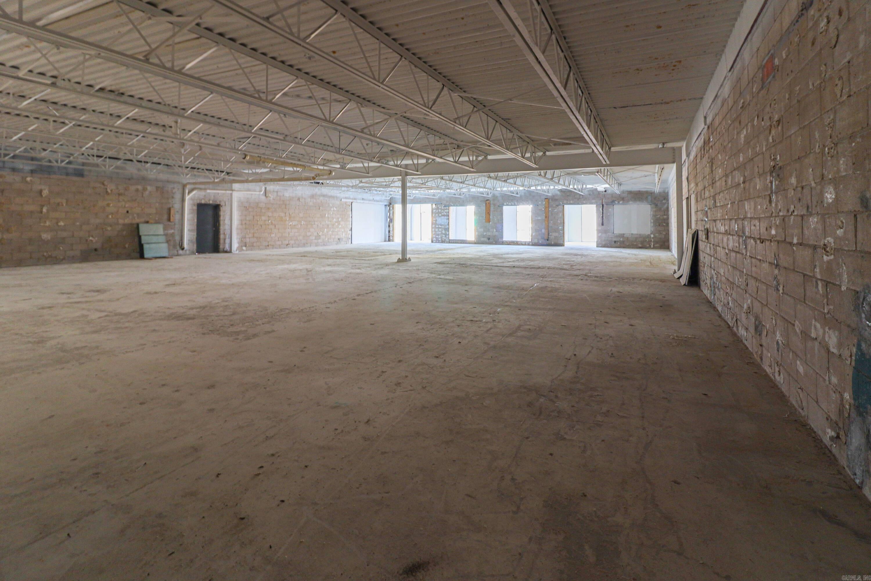 1421 S Caraway  Jonesboro, AR