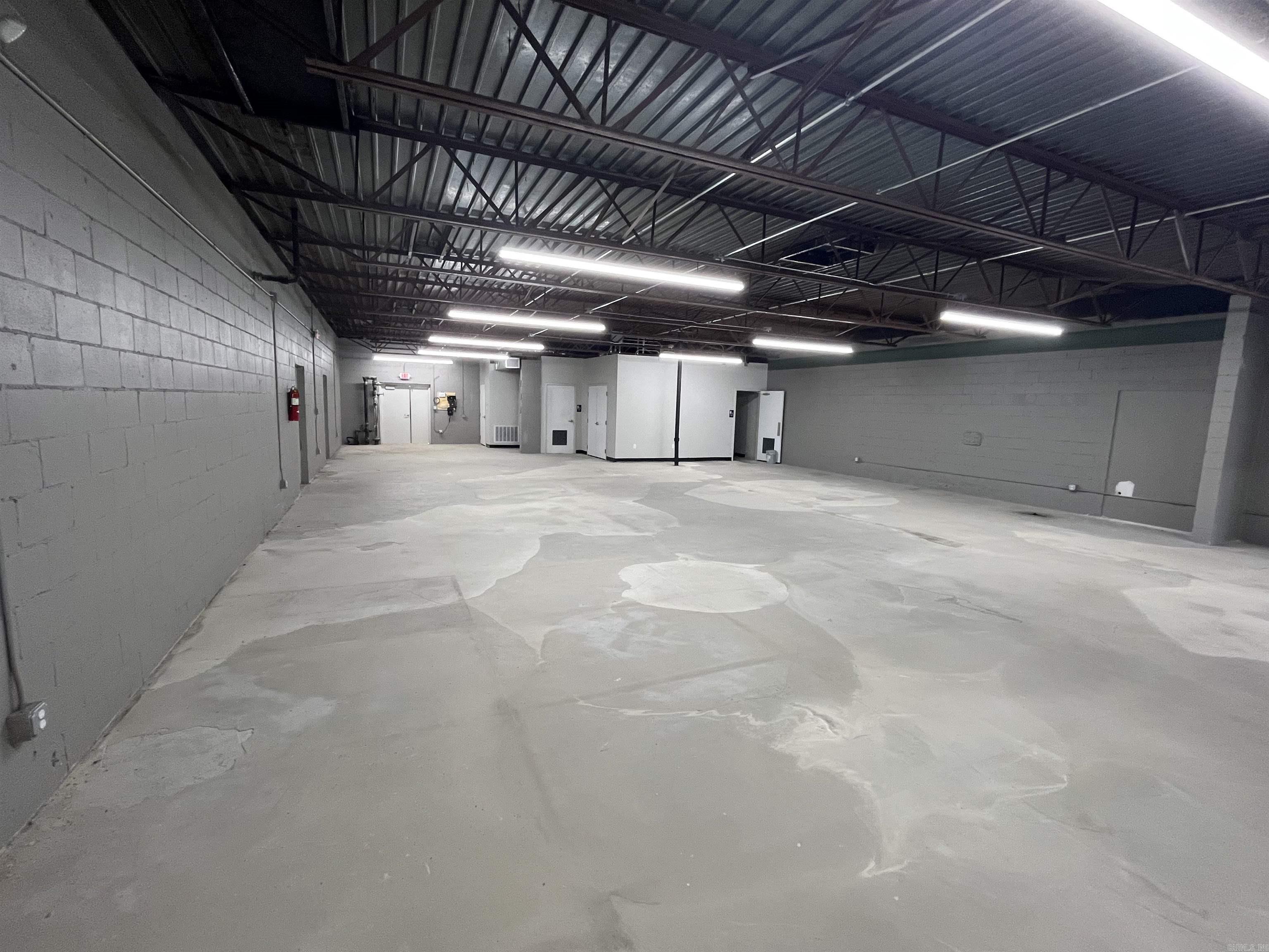 1421 S Caraway  Jonesboro, AR