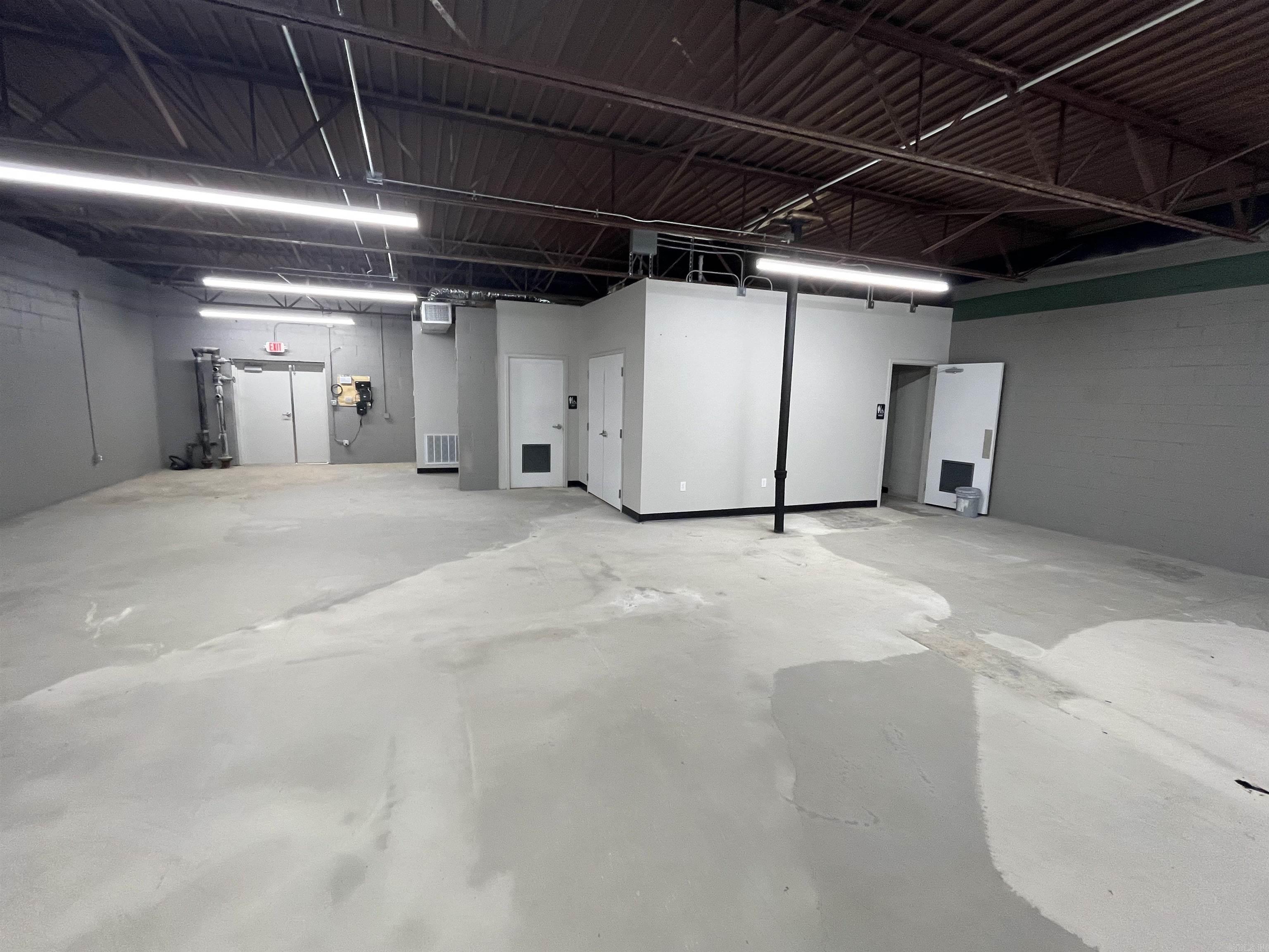 1421 S Caraway  Jonesboro, AR