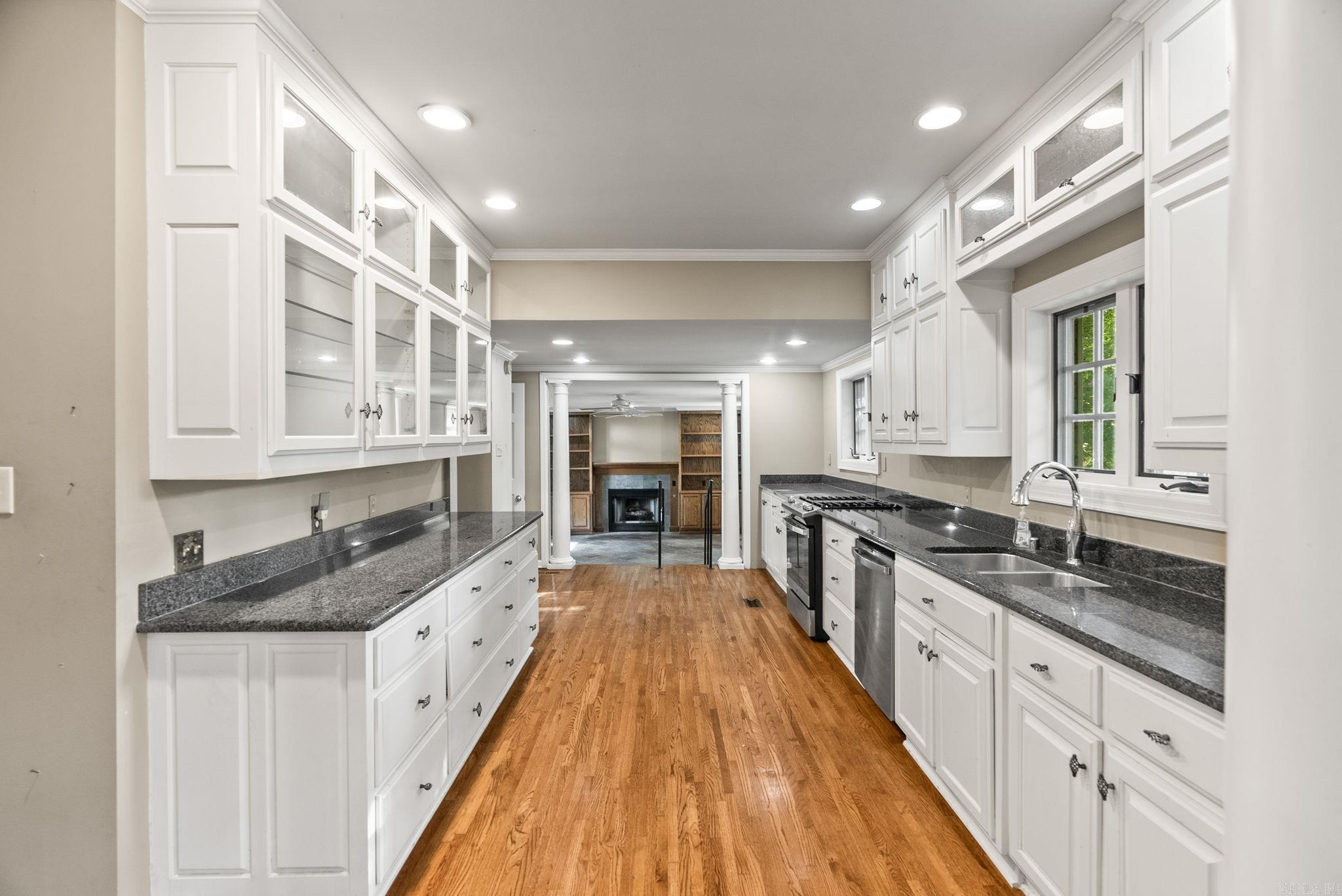 5100 Country Club  Little Rock, AR