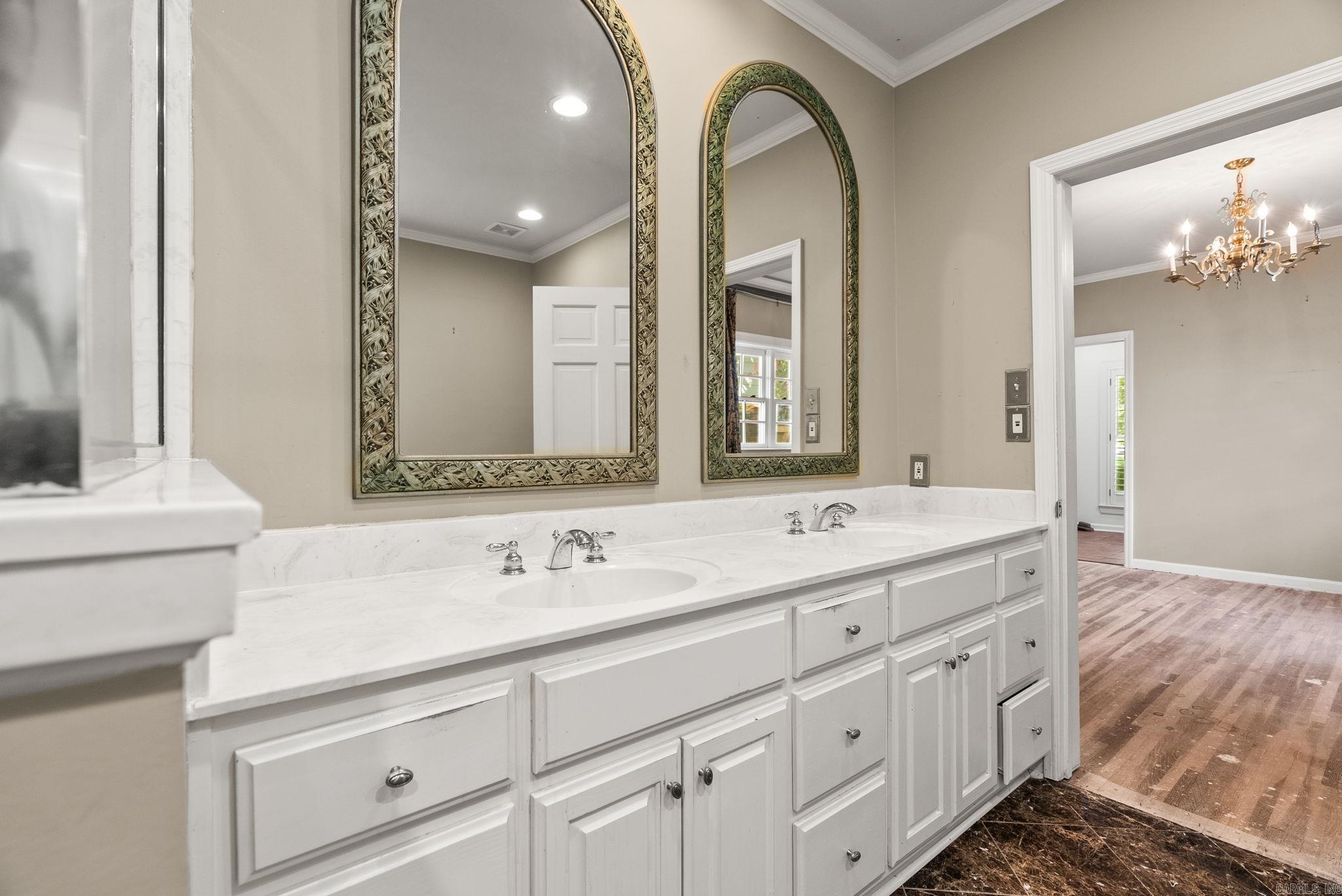 5100 Country Club  Little Rock, AR