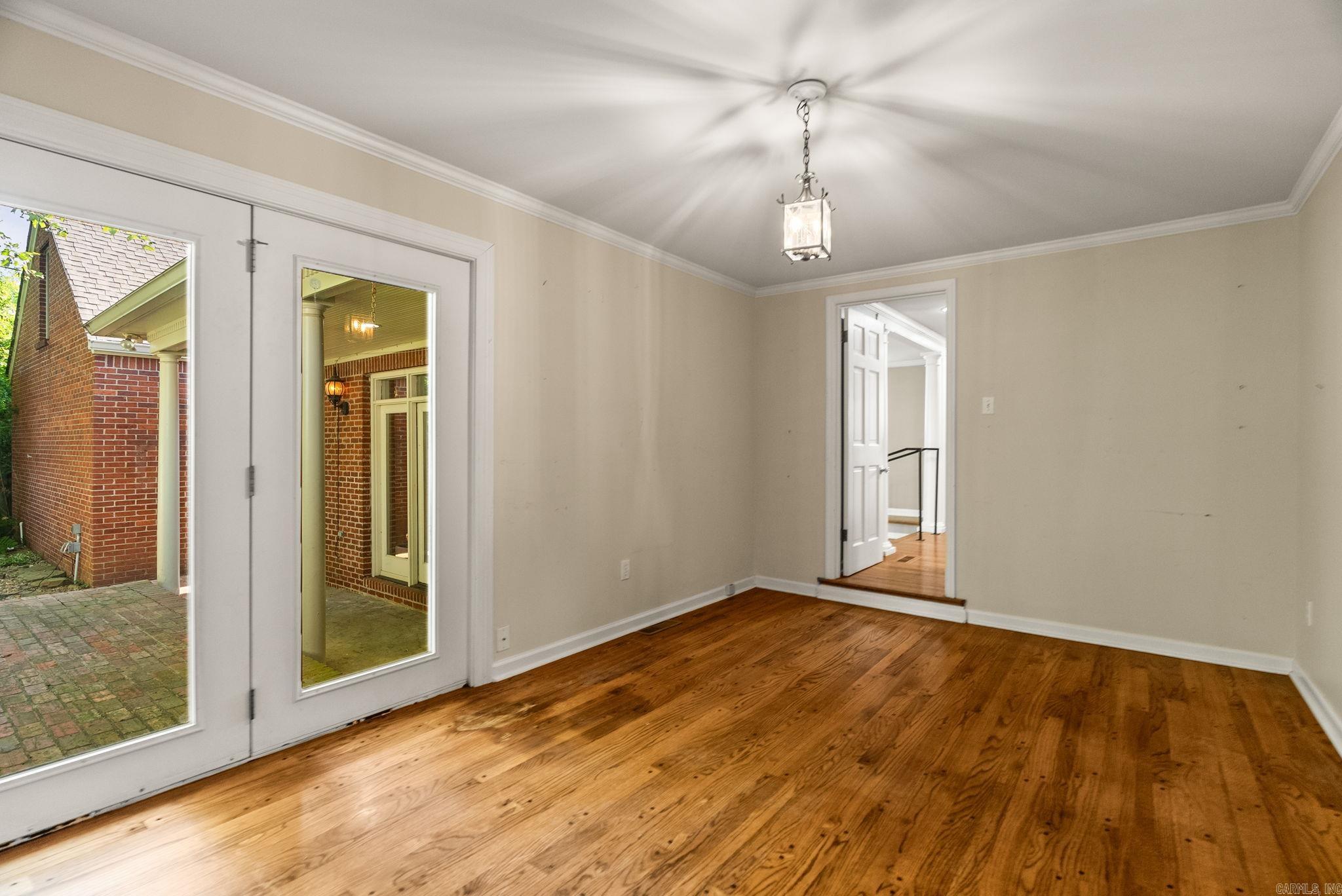 5100 Country Club  Little Rock, AR