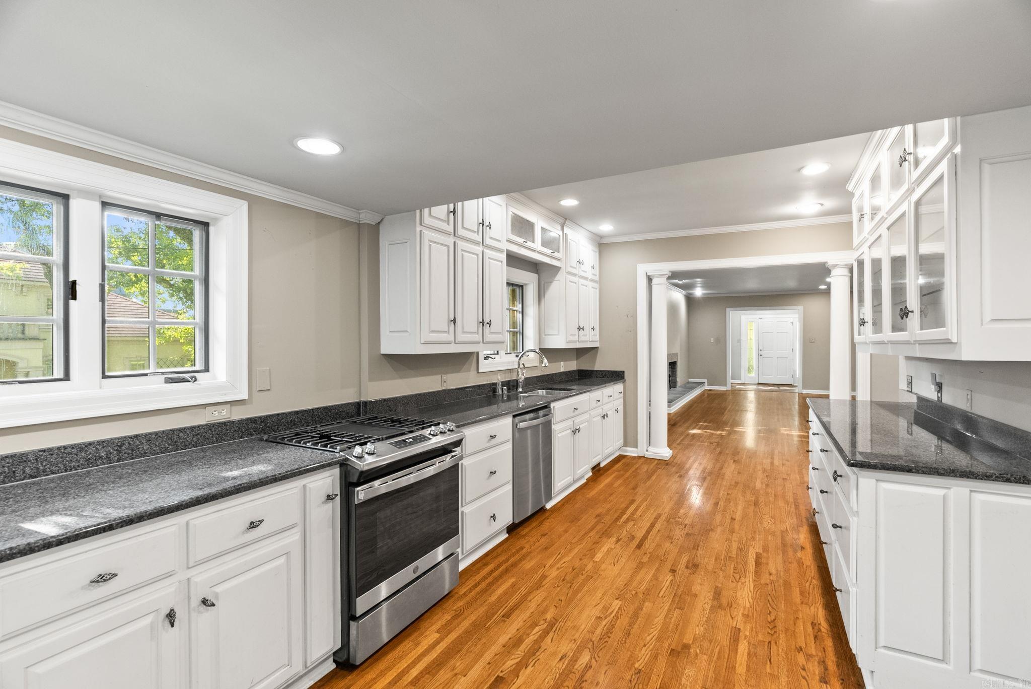 5100 Country Club  Little Rock, AR