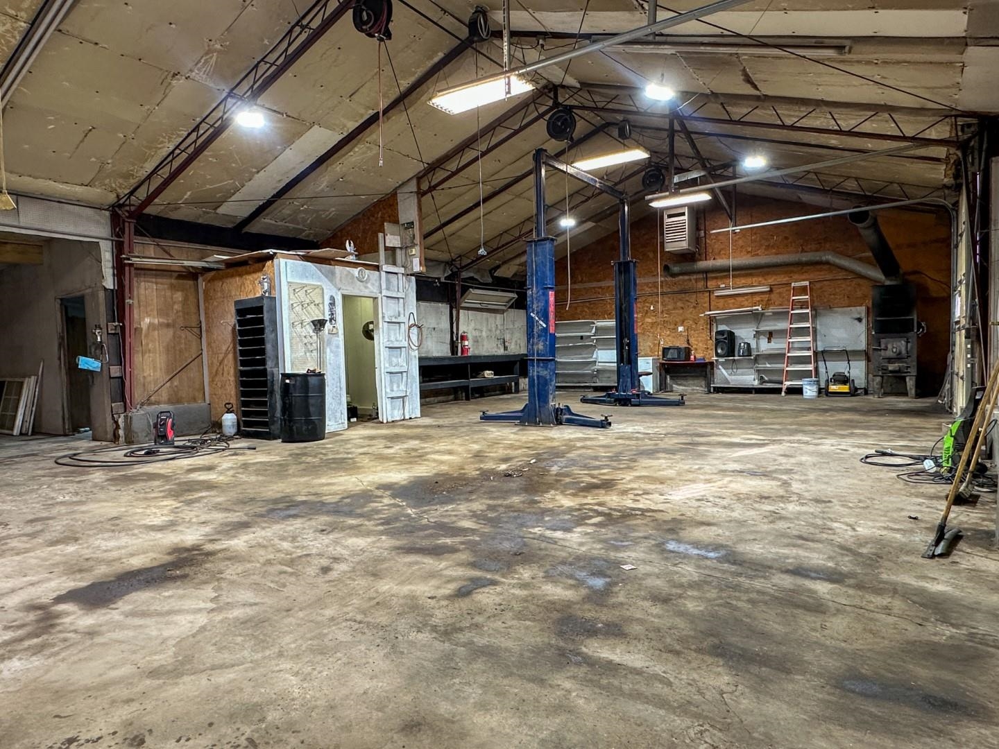 3166 Highway 62/412  Highland, AR