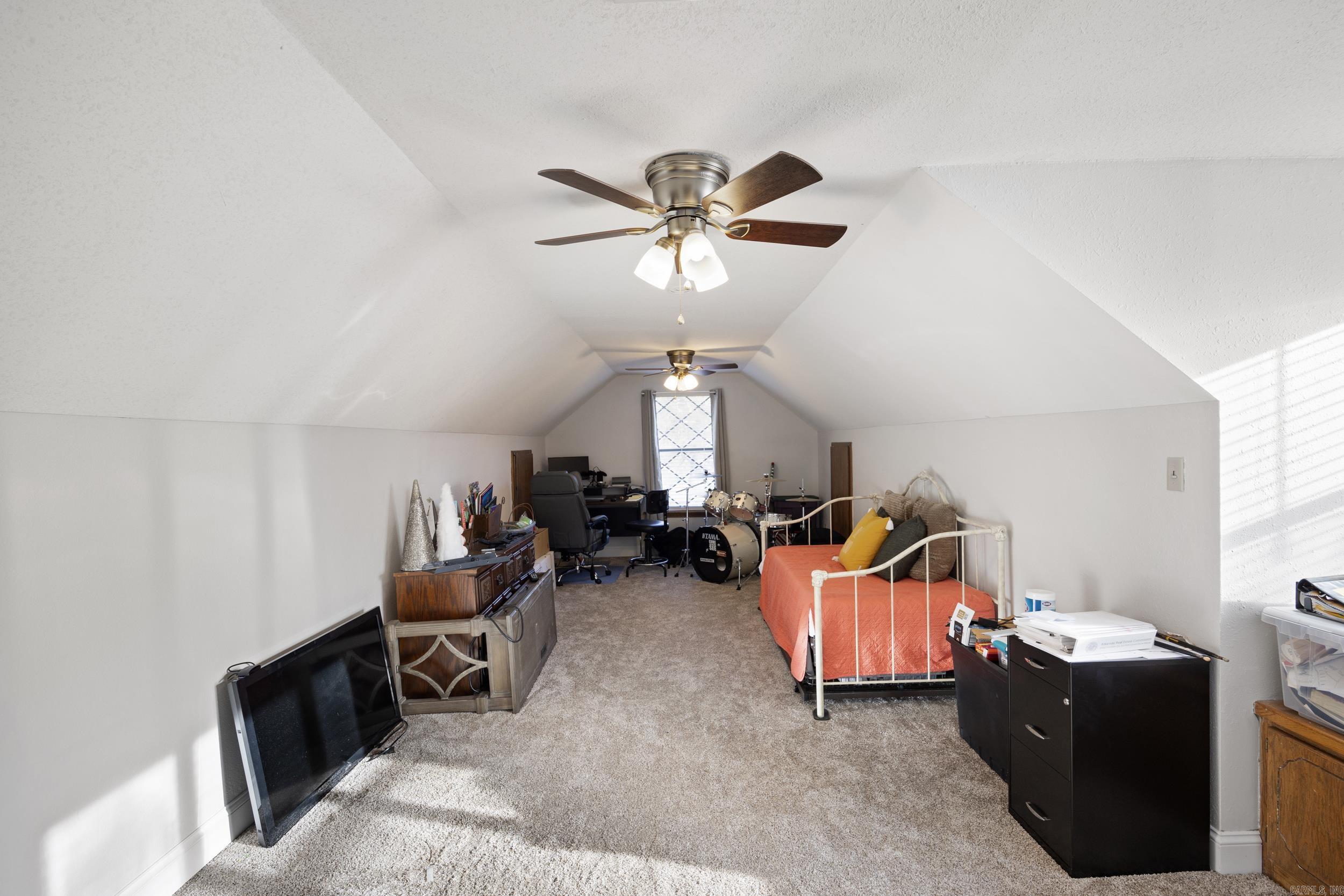 1424 N Lands End Pt  Russellville, AR