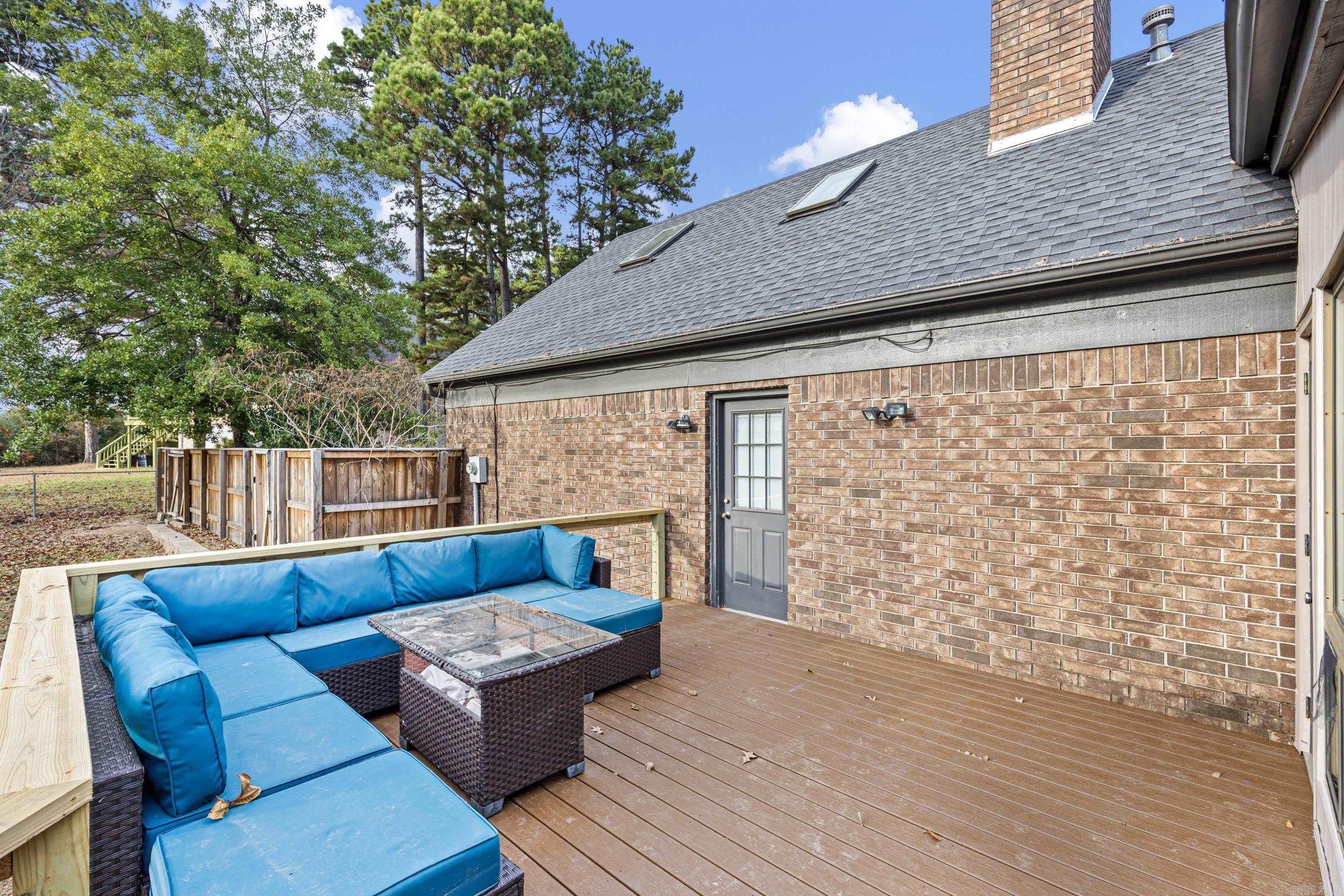 1424 N Lands End Pt  Russellville, AR