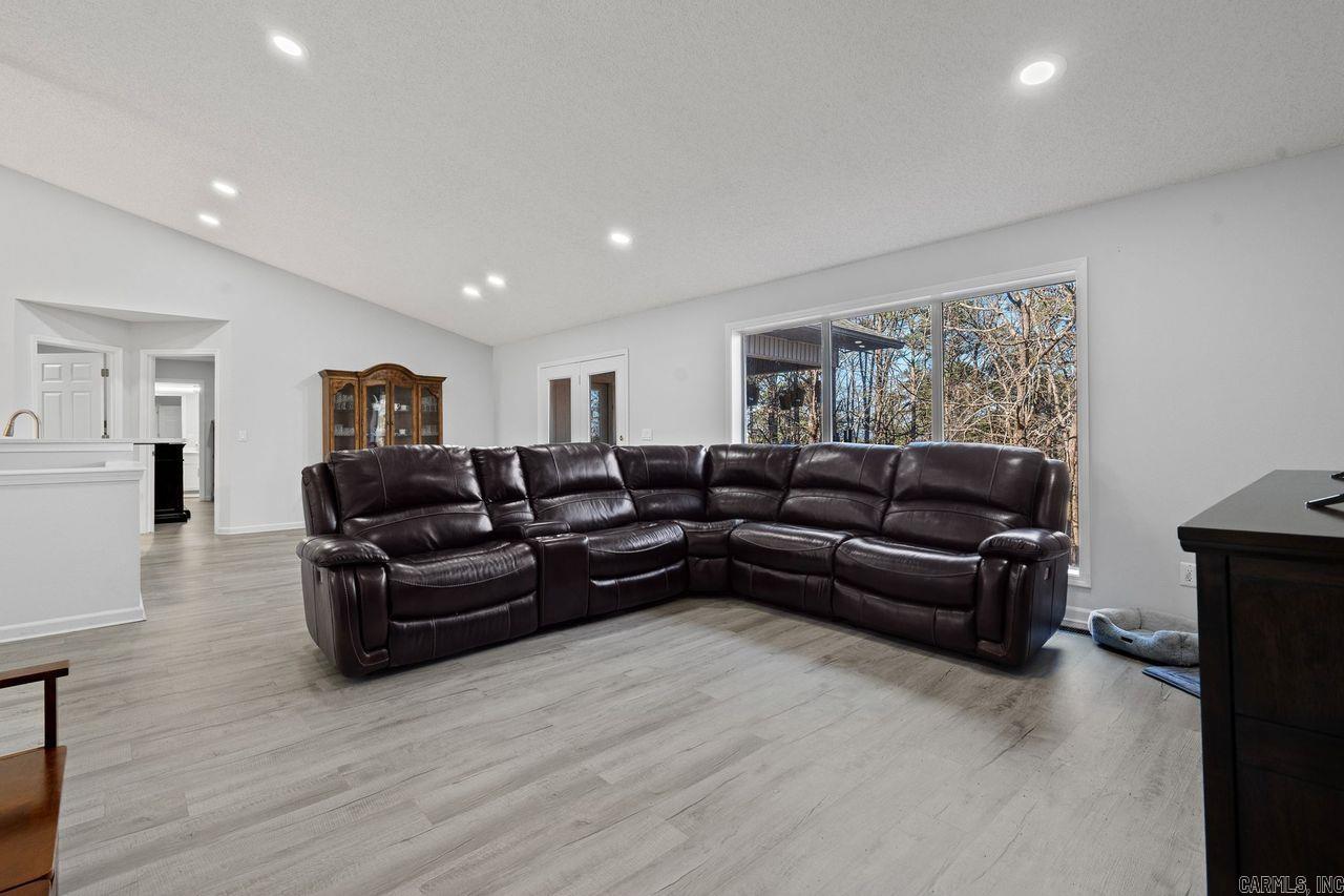 4 Narcisco Cir  Hot Springs Village, AR