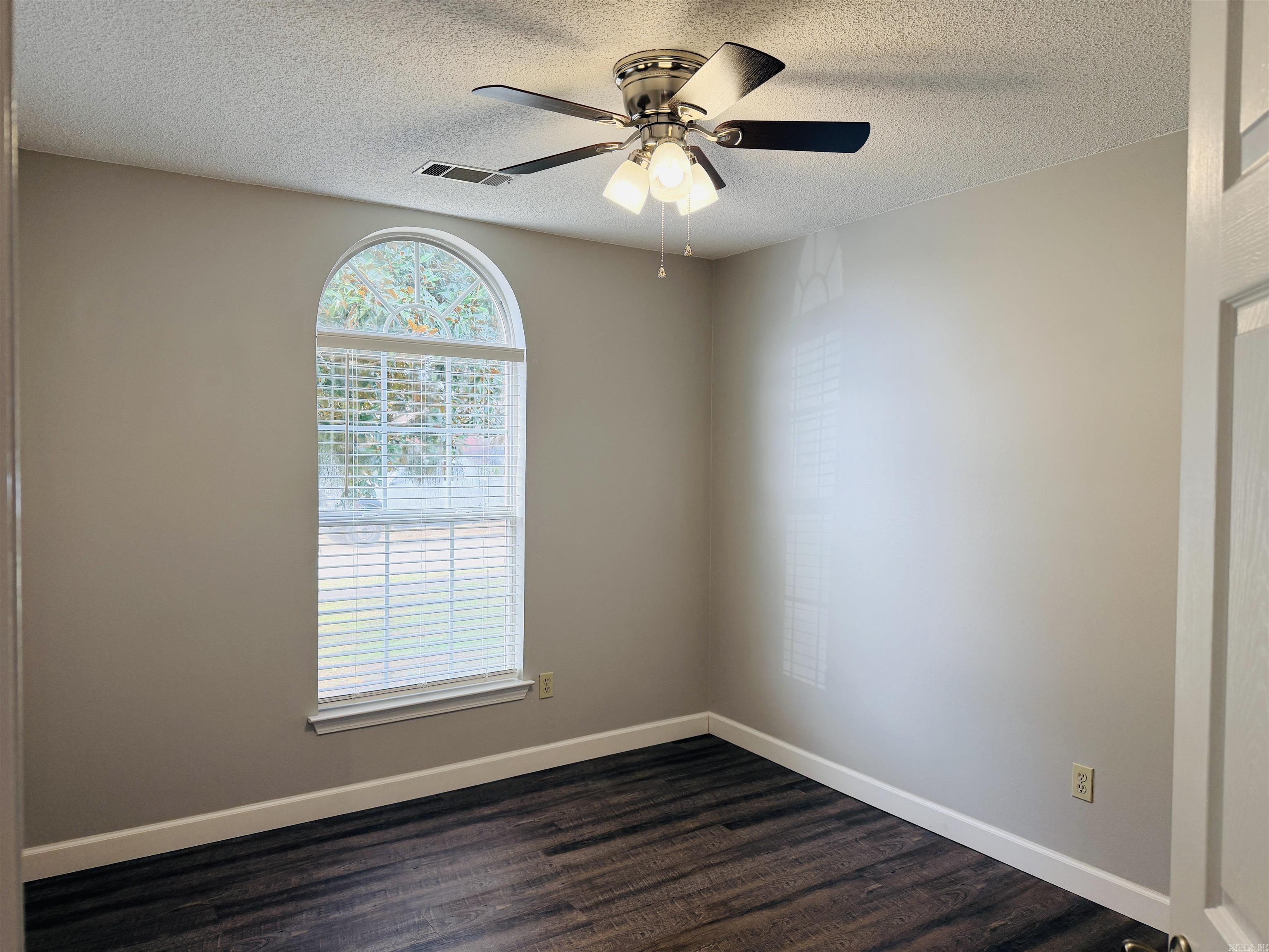 3604 Meadowlake  Bryant, AR