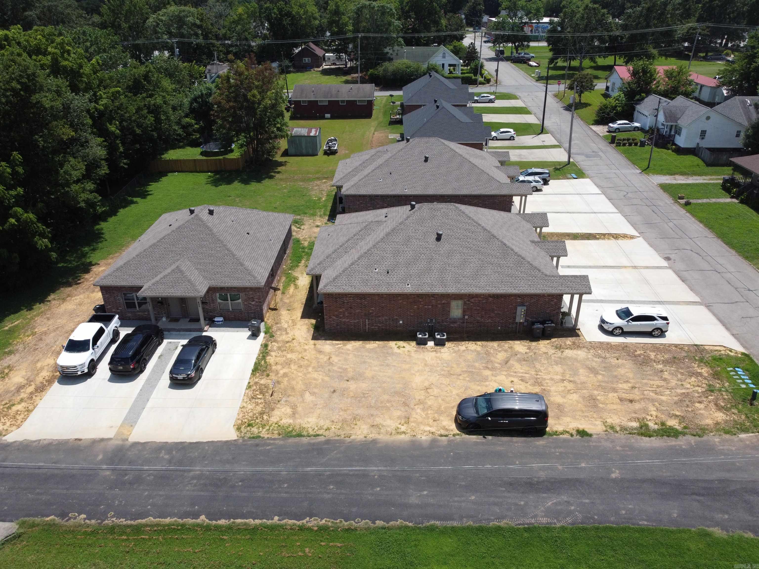 508 and 510 N Oak St  Searcy, AR