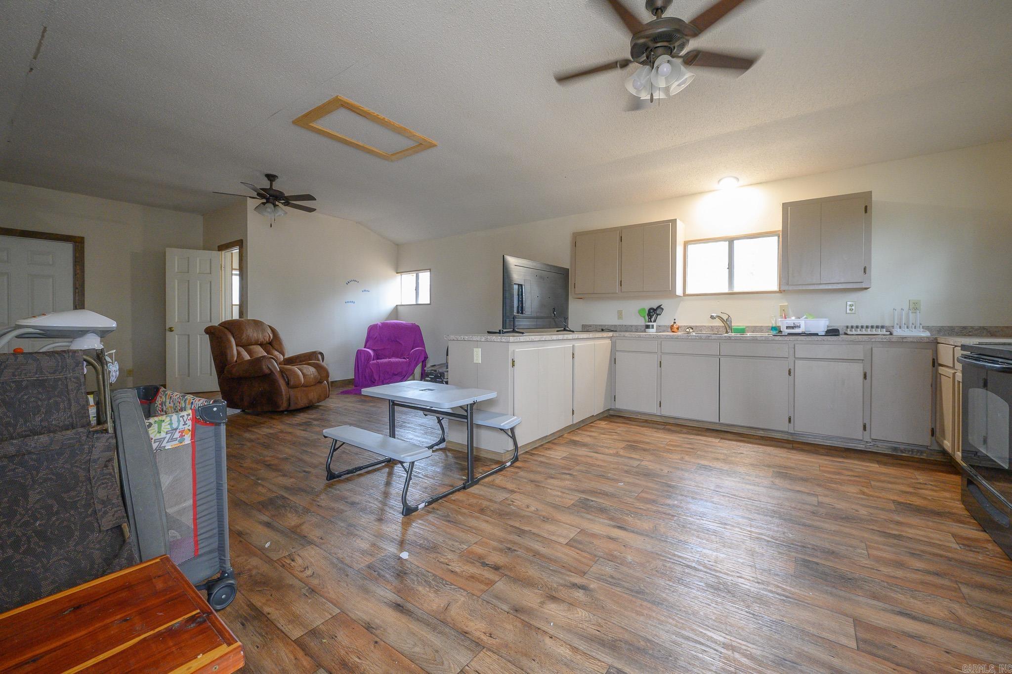 198 Polk Road 8  Wickes, AR