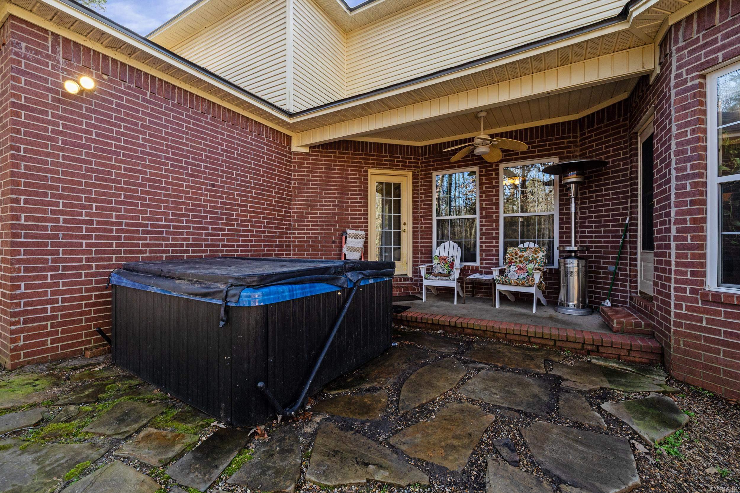 145 Eagles Nest Cove  Austin, AR