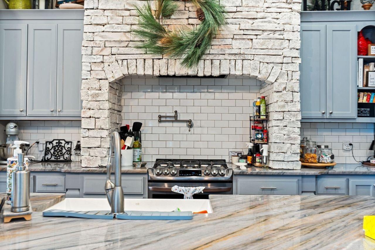 5017 ROLLING MEADOW  Benton, AR