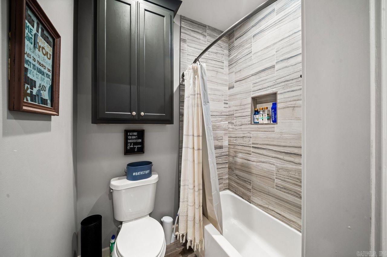 5017 ROLLING MEADOW  Benton, AR