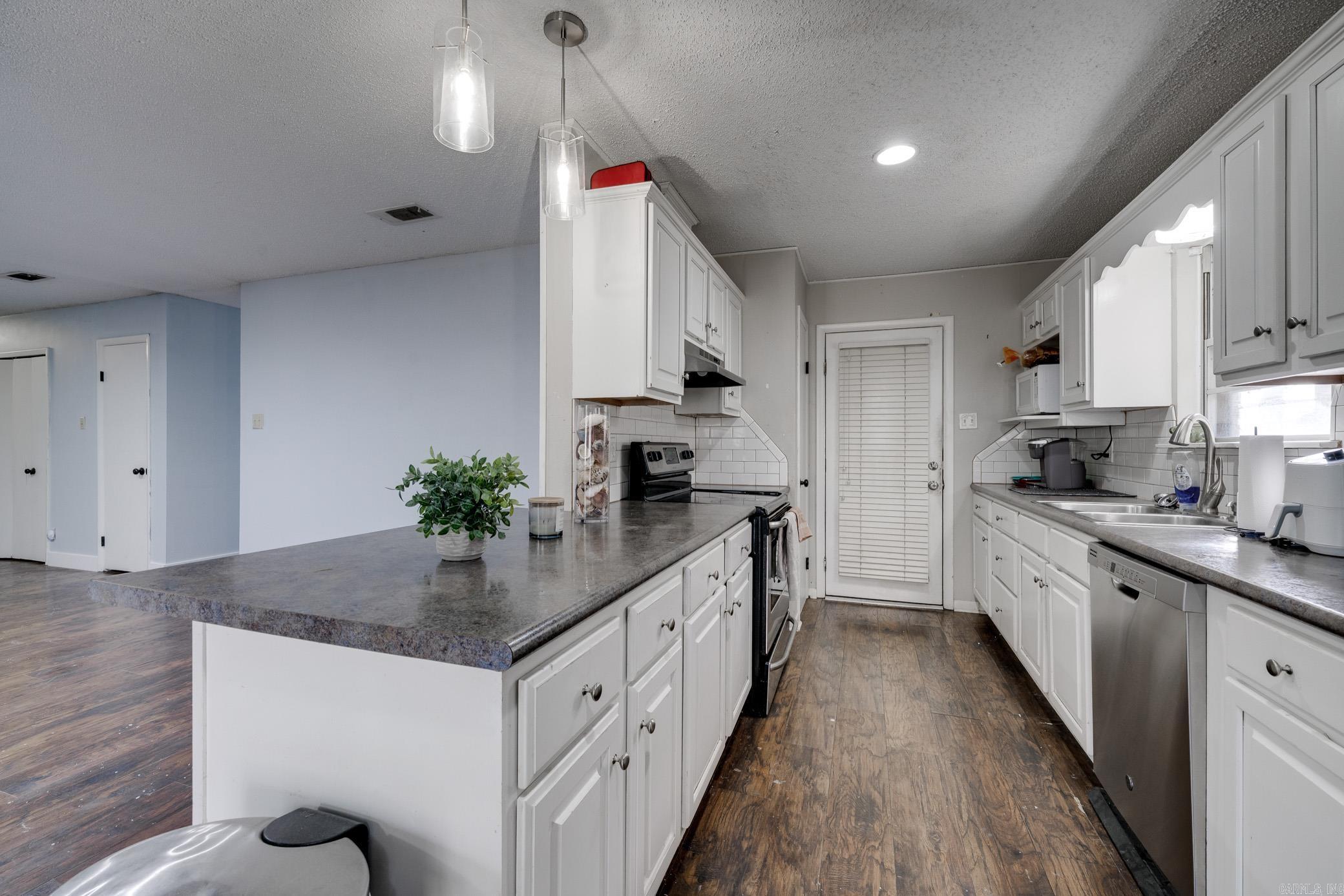 16 Glenbrook  Sherwood, AR