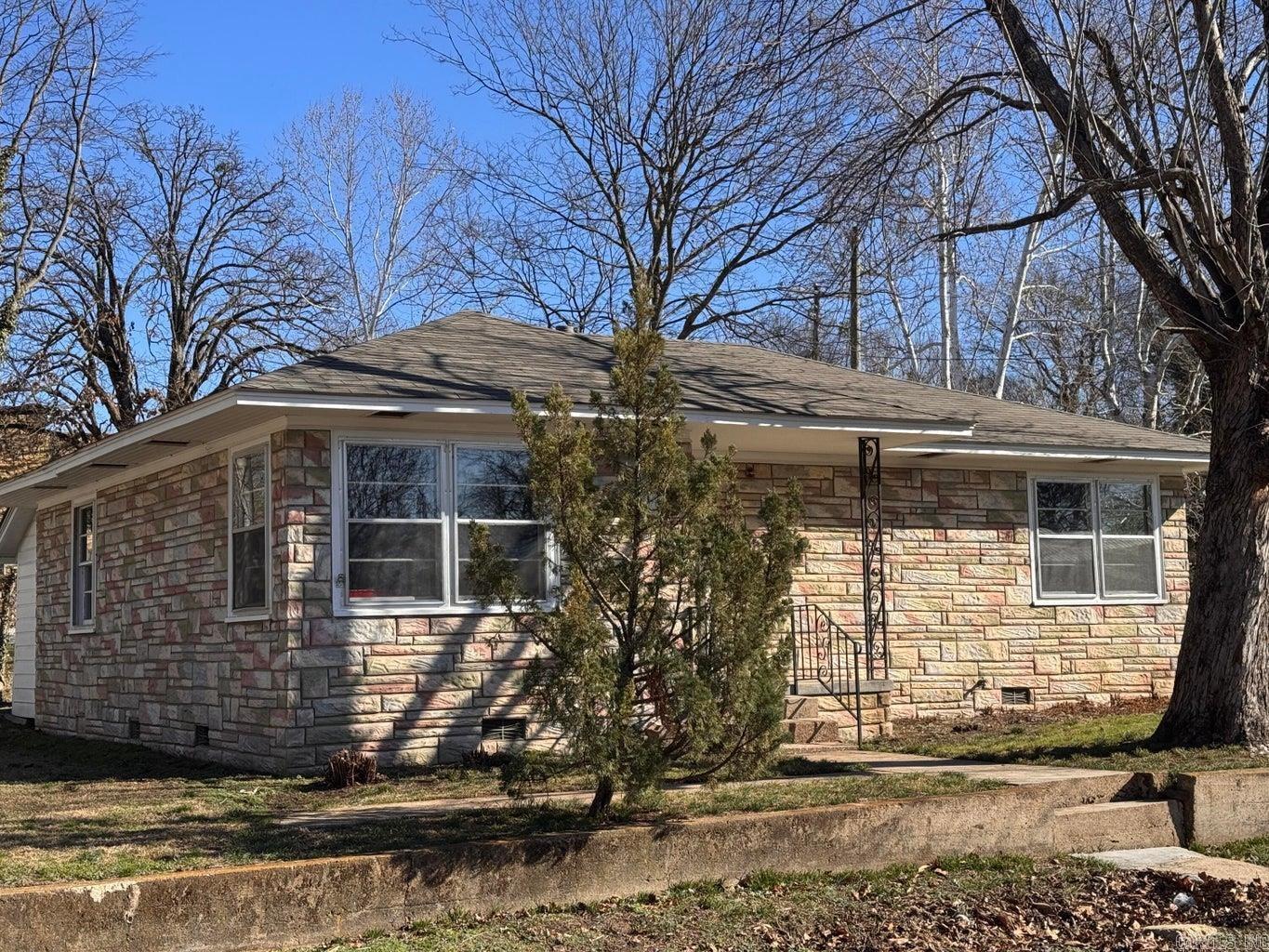 805 Vine  Batesville, AR