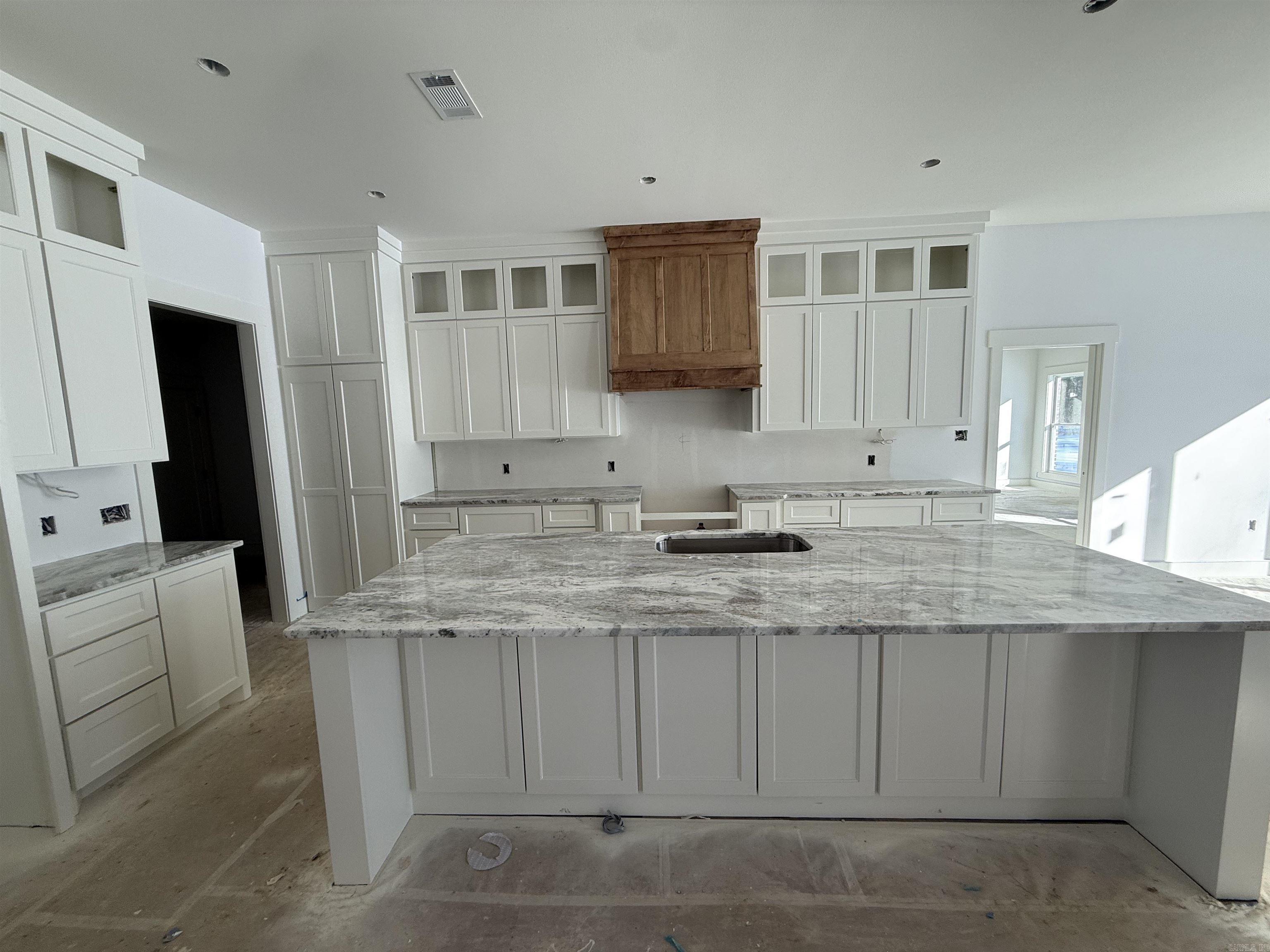 42 Ules Watson Drive  Greenbrier, AR