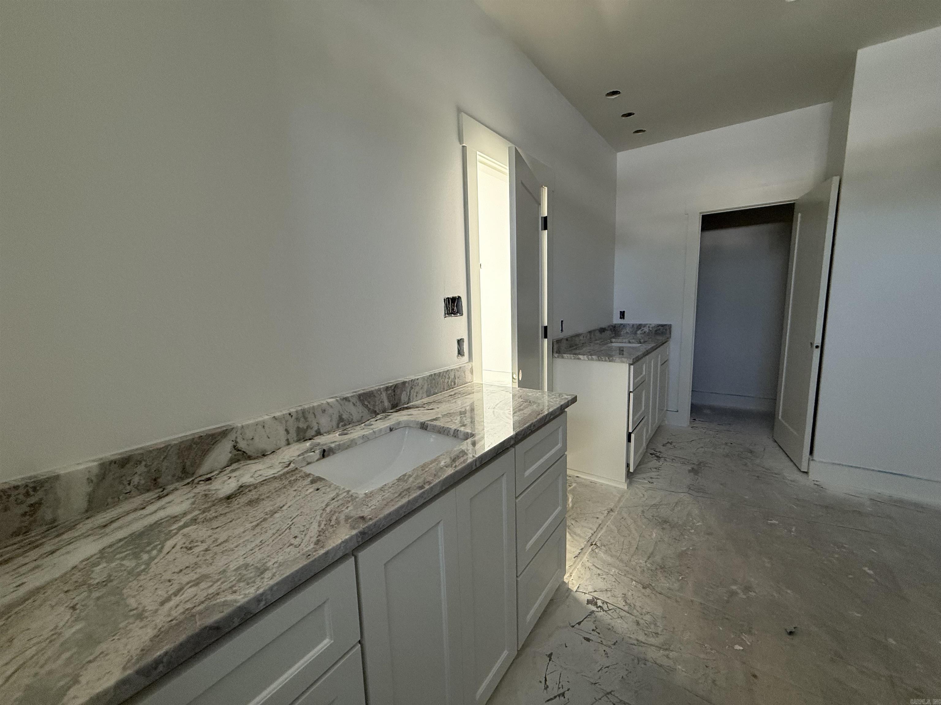 42 Ules Watson Drive  Greenbrier, AR