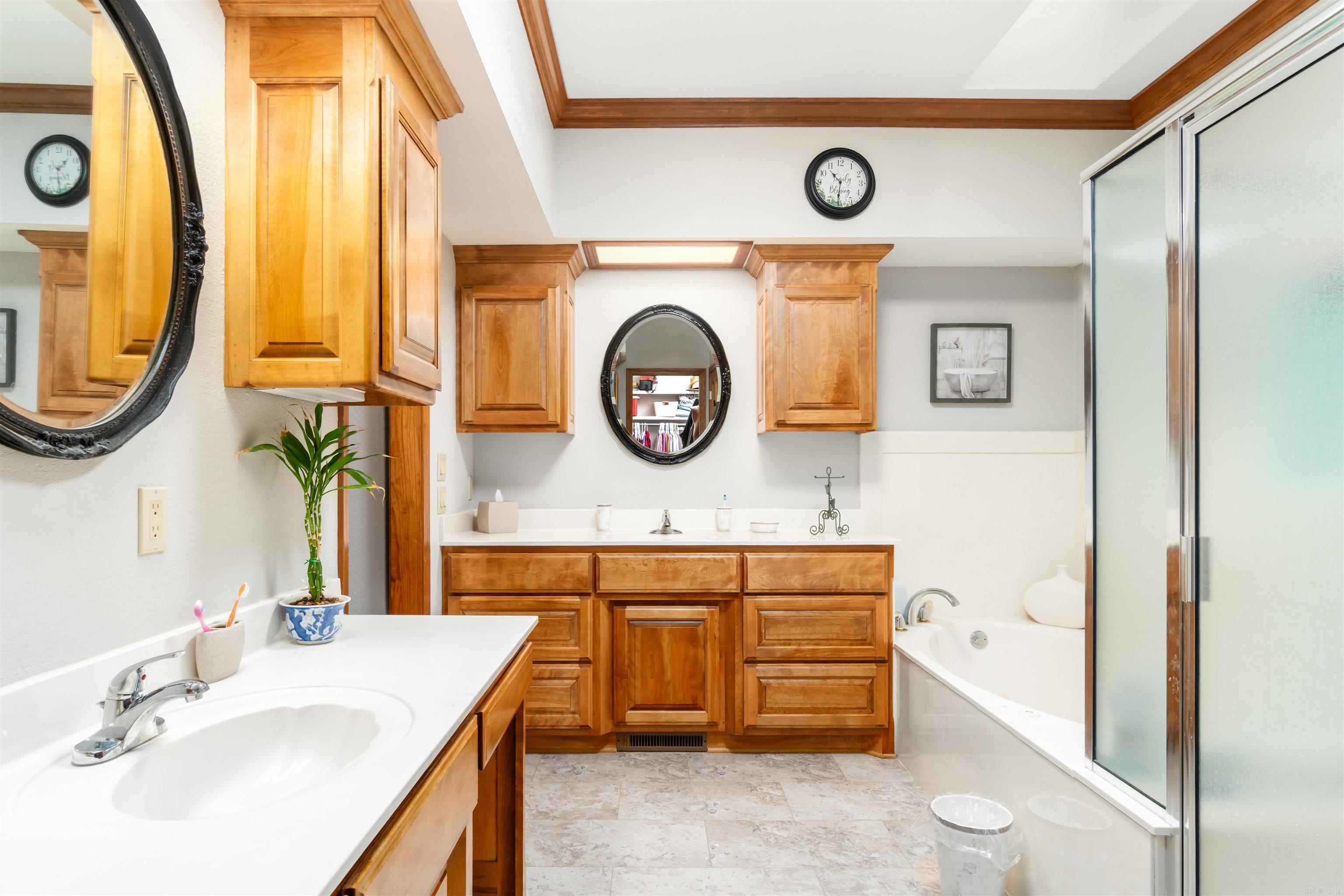 23 Darro  Hot Springs Village, AR