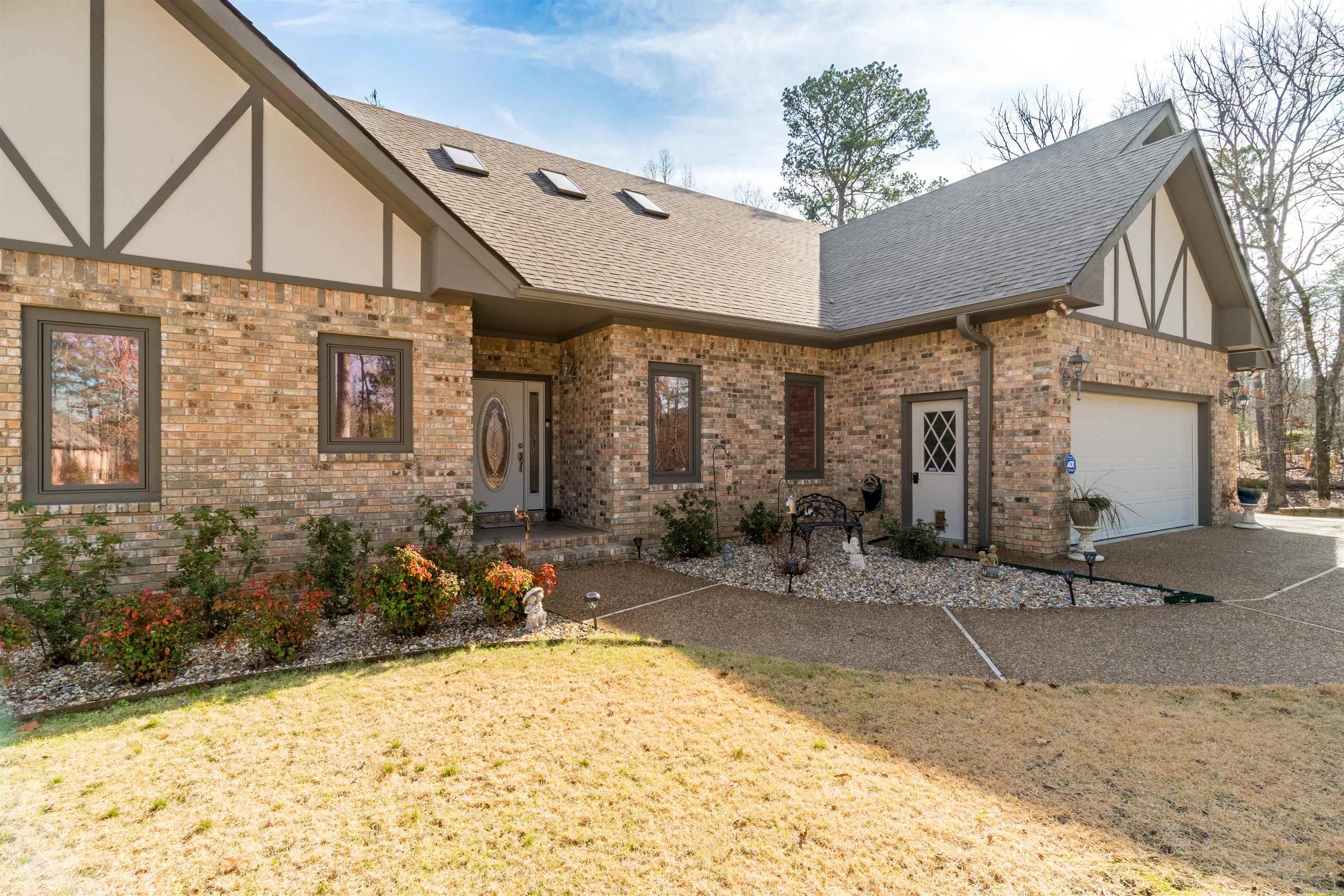 23 Darro  Hot Springs Village, AR