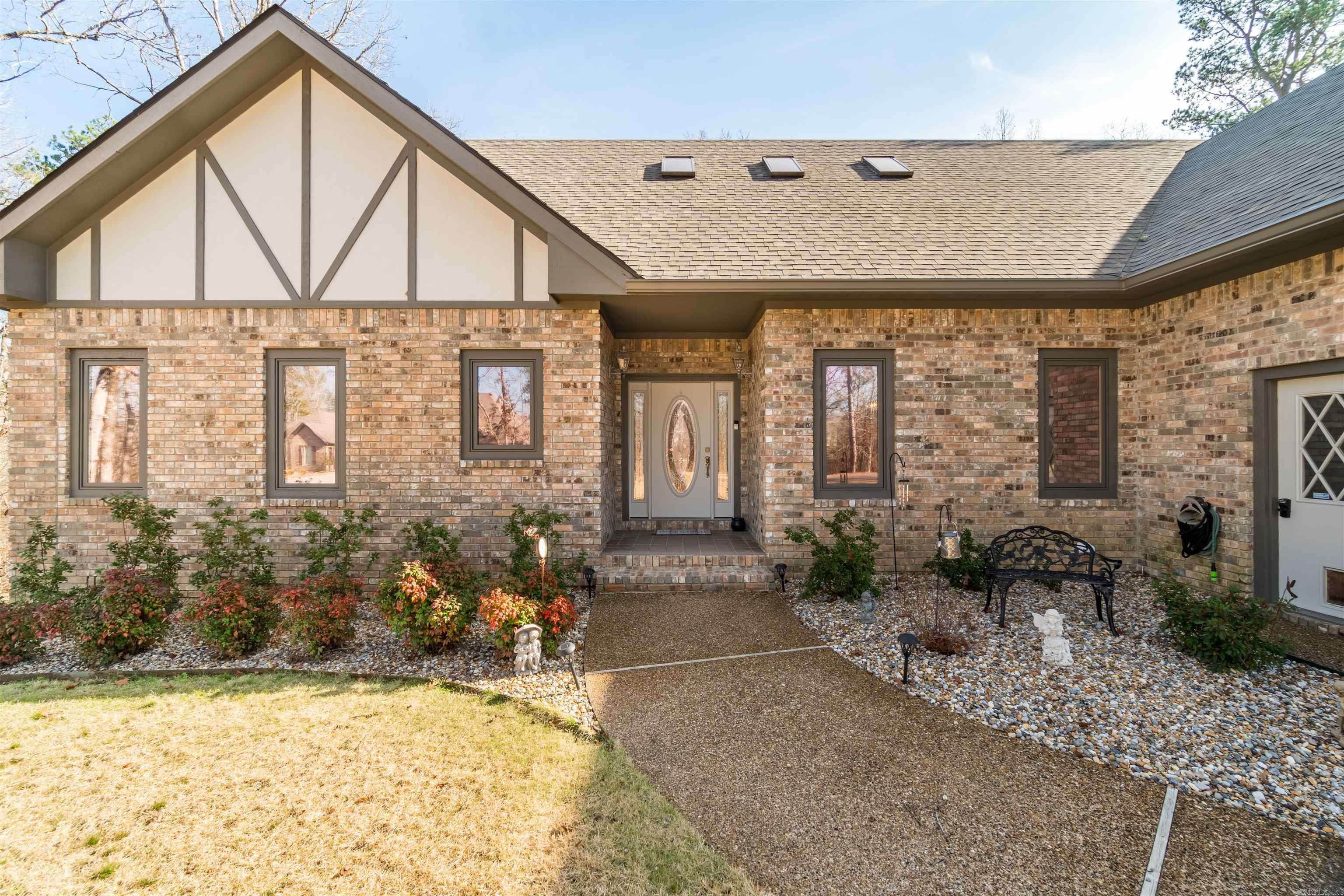 23 Darro  Hot Springs Village, AR