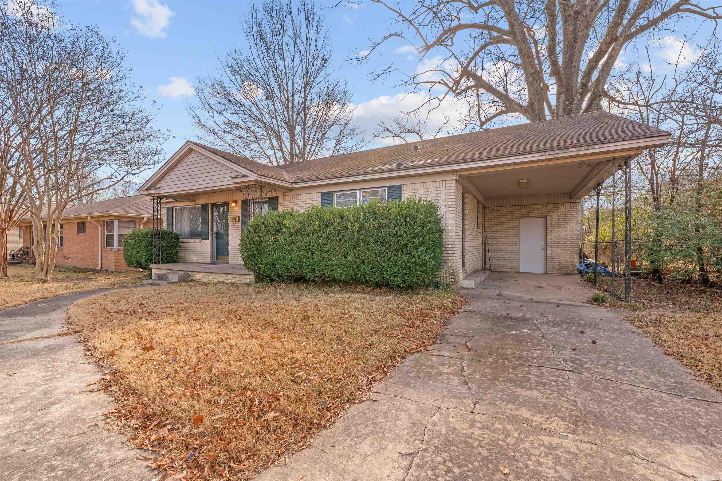 318 W J  North Little Rock, AR