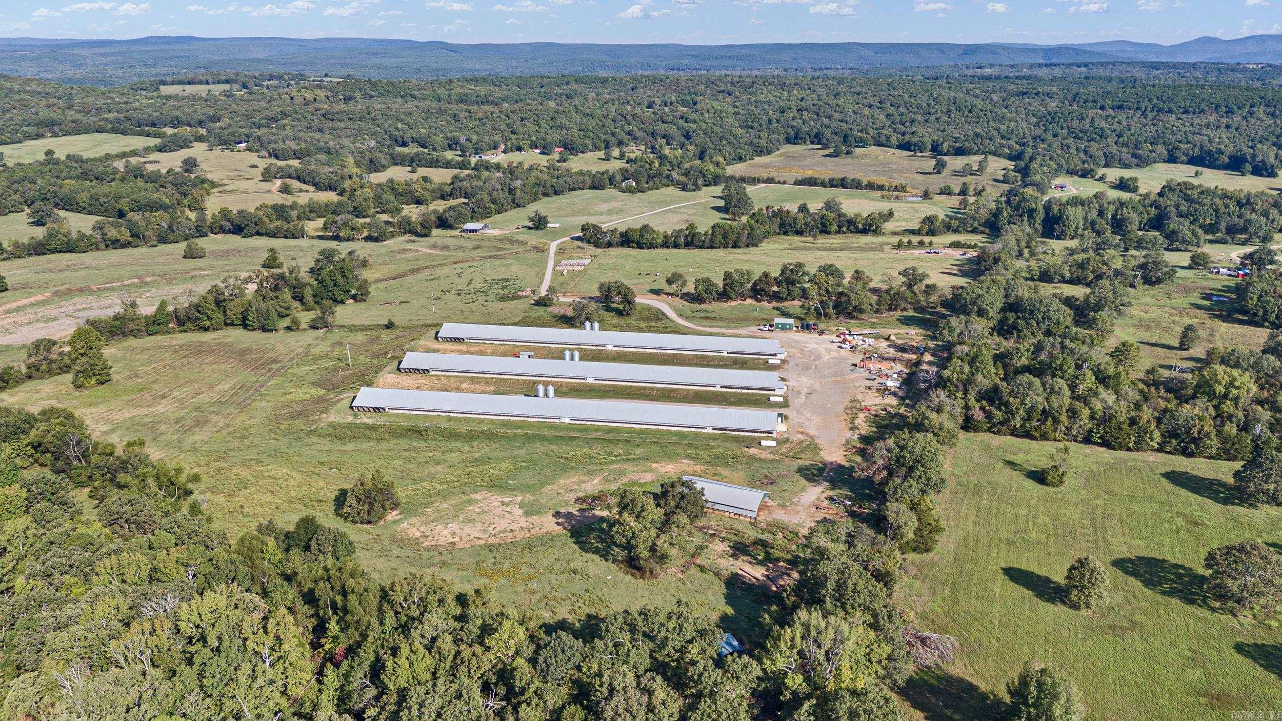 6639 Carriage  Mulberry, AR