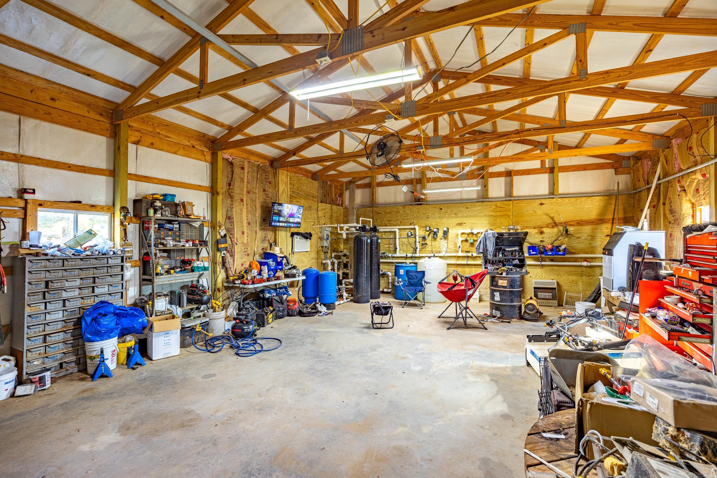 6639 Carriage  Mulberry, AR