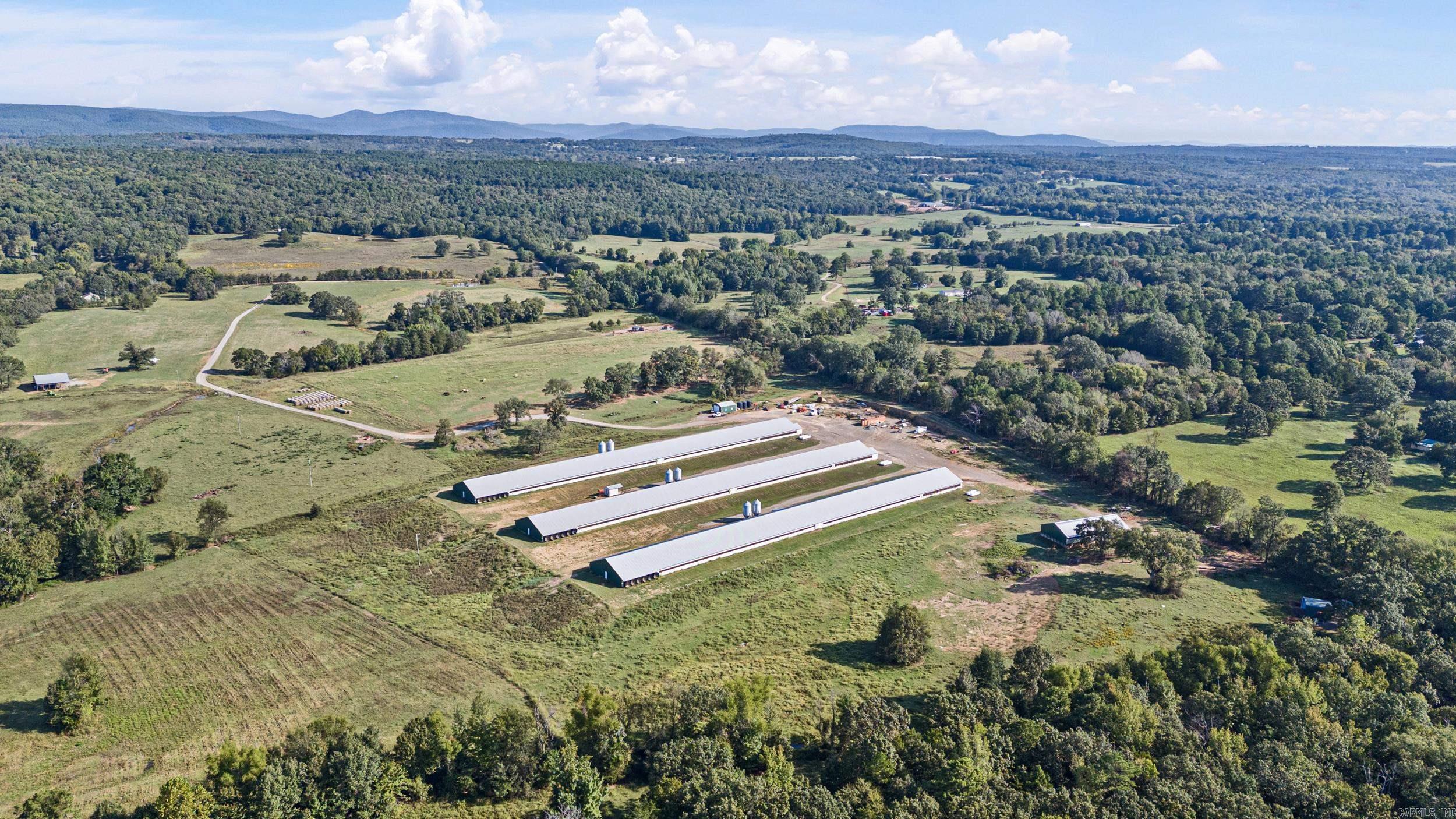 6639 Carriage  Mulberry, AR