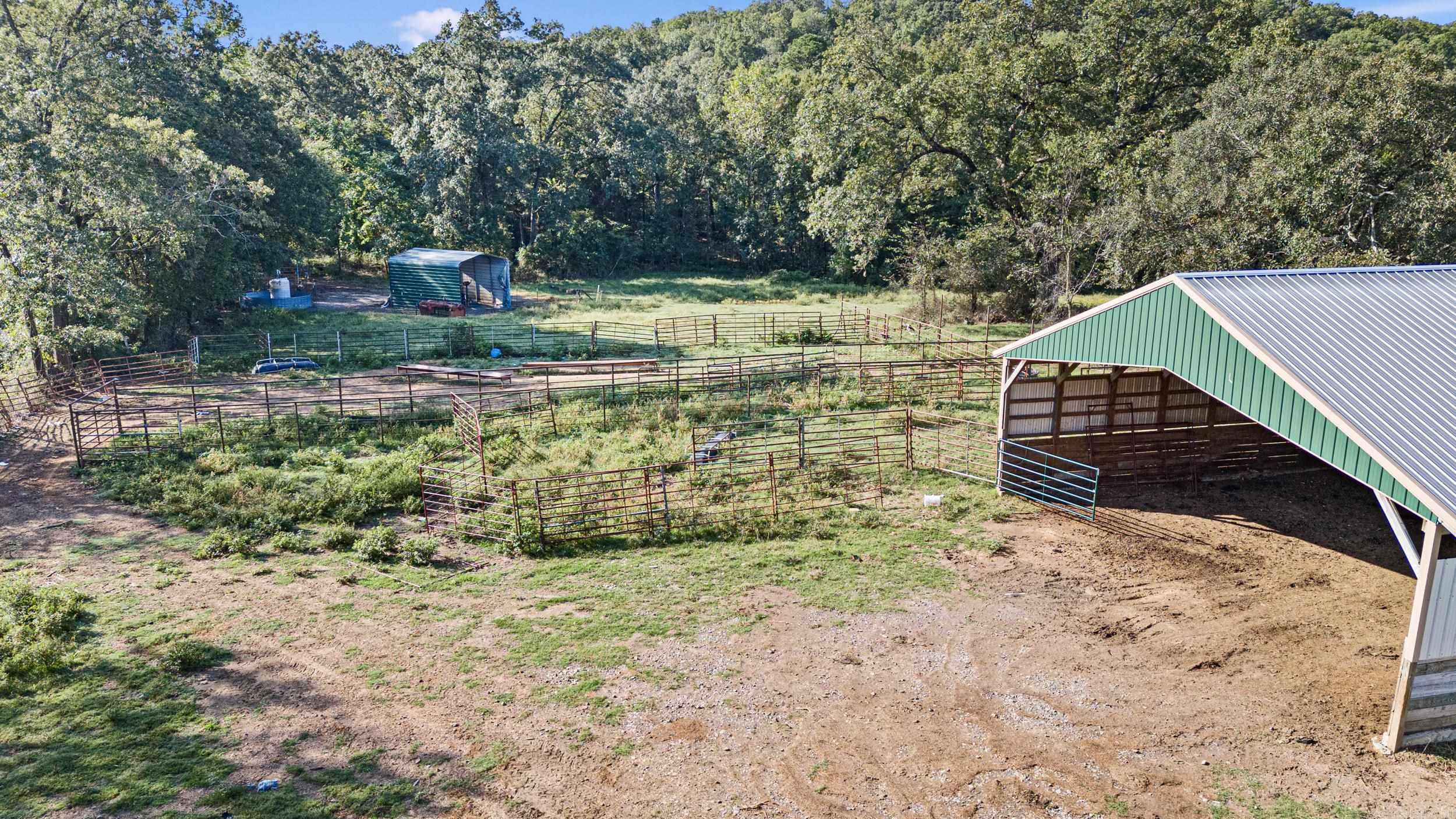 6639 Carriage  Mulberry, AR