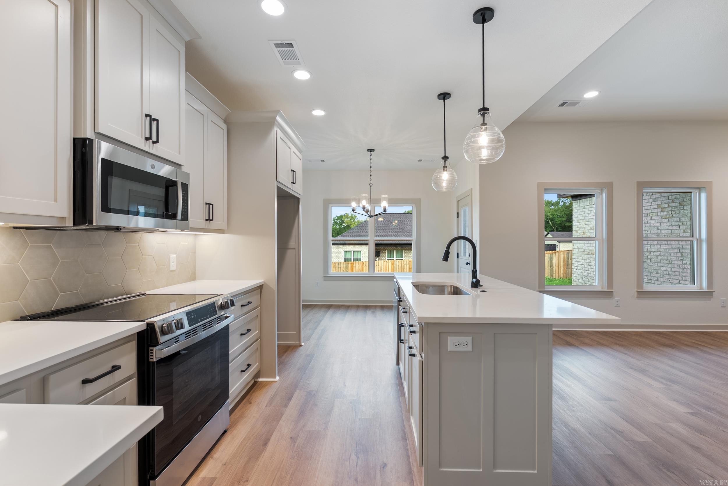 13 Ricky  Greenbrier, AR