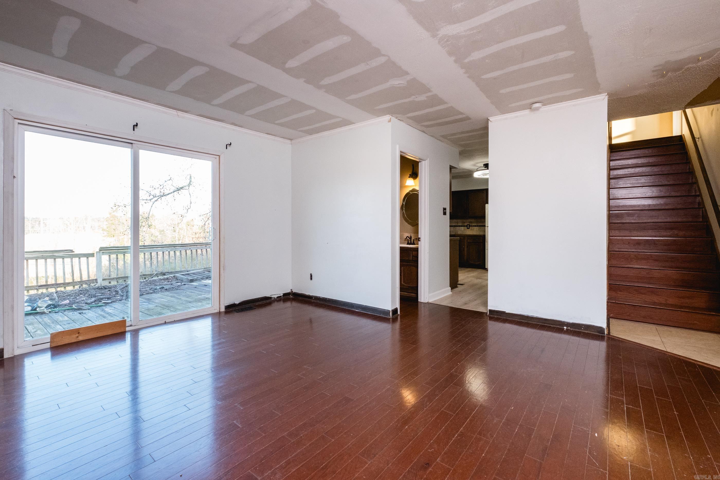 8 Red Maple Court Little Rock, AR 72211