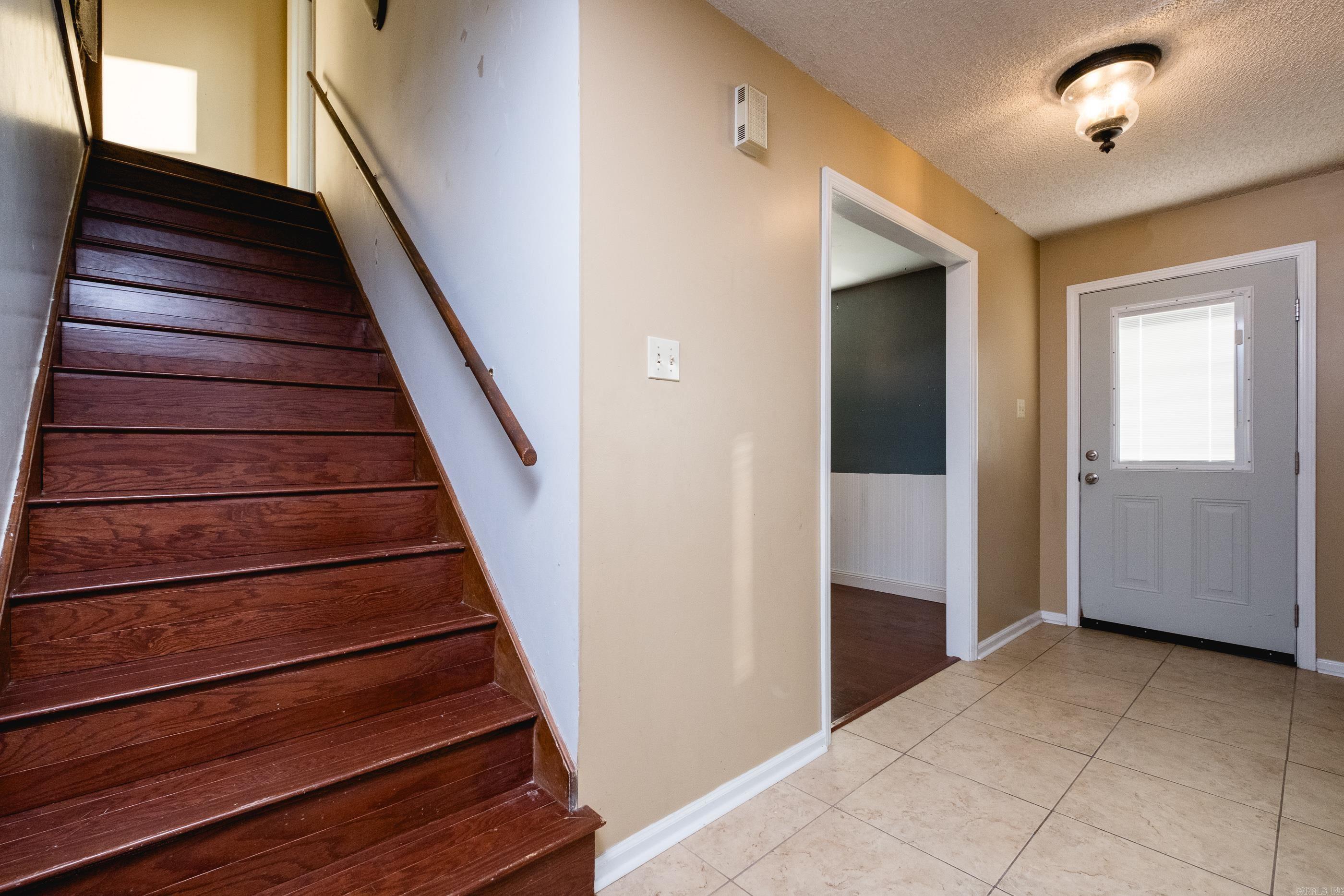 8 Red Maple Court Little Rock, AR 72211