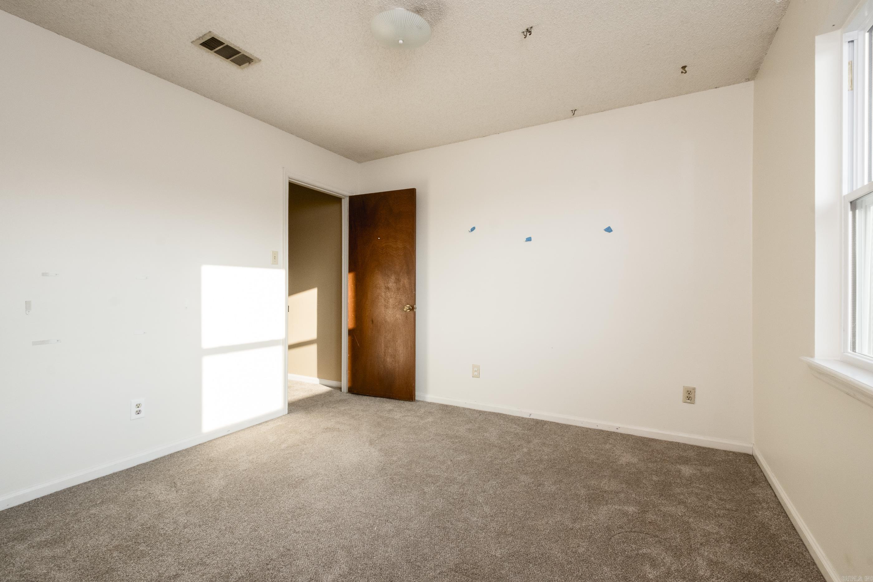 8 Red Maple Court Little Rock, AR 72211