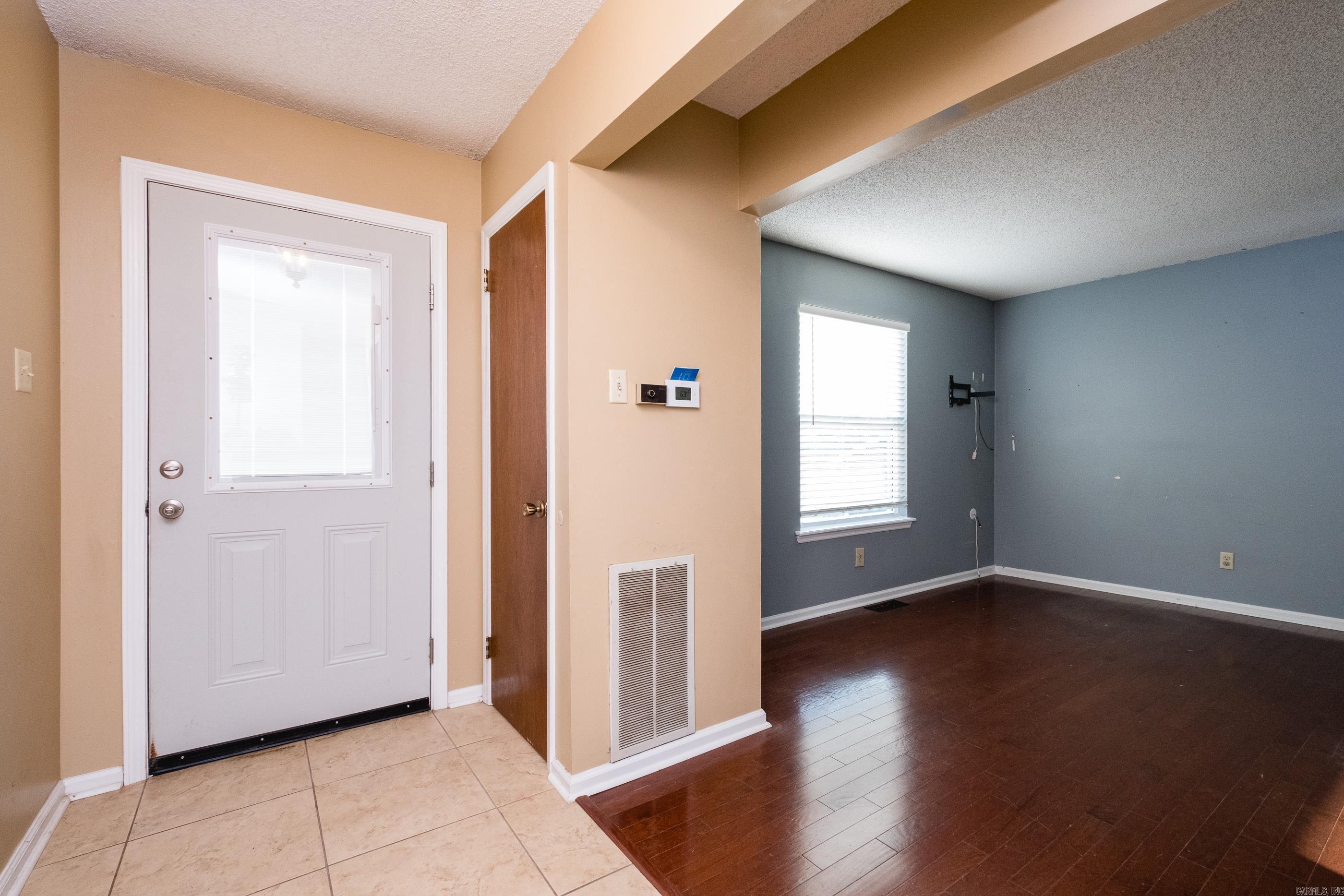 8 Red Maple Court Little Rock, AR 72211