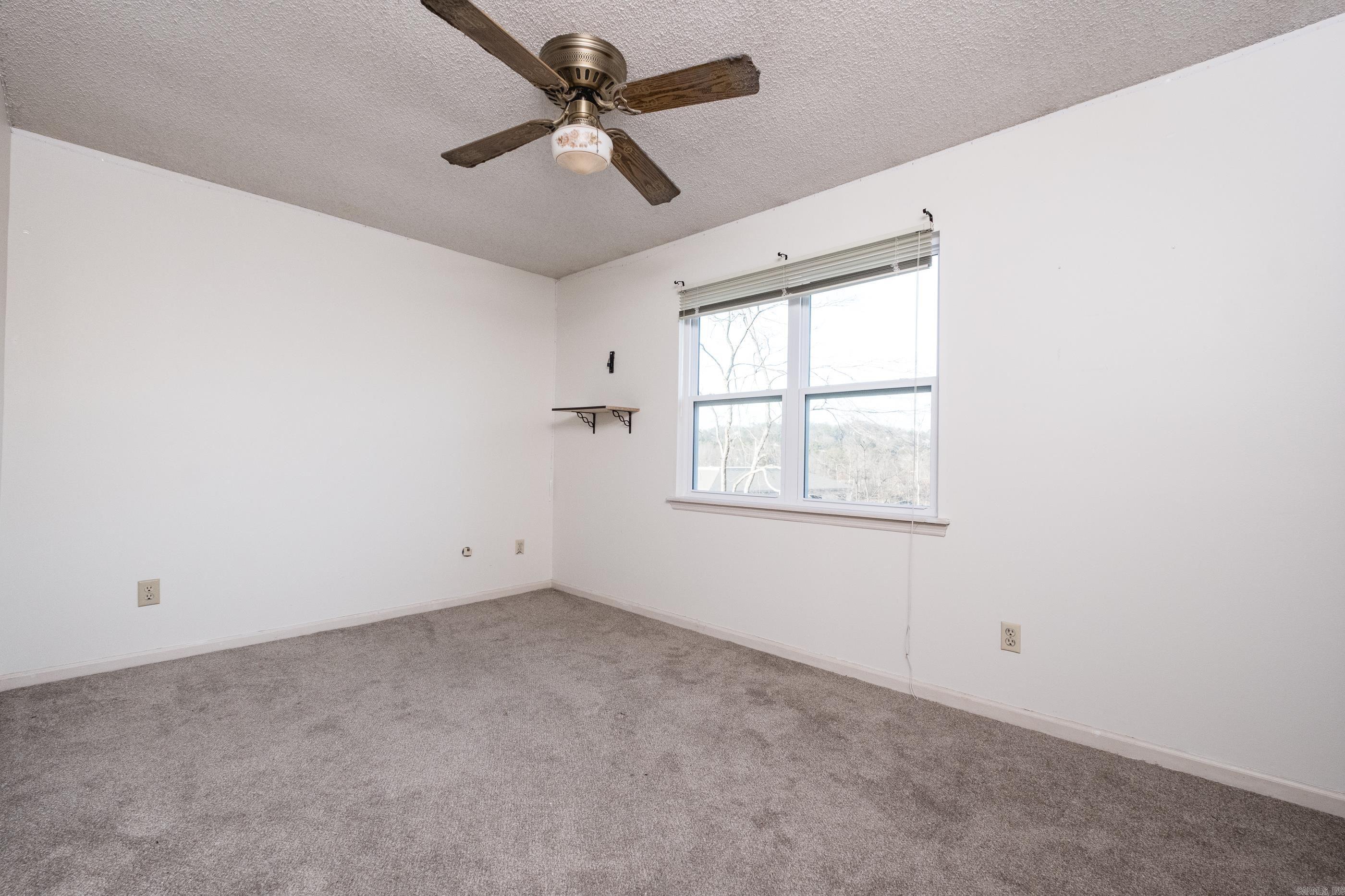 8 Red Maple Court Little Rock, AR 72211