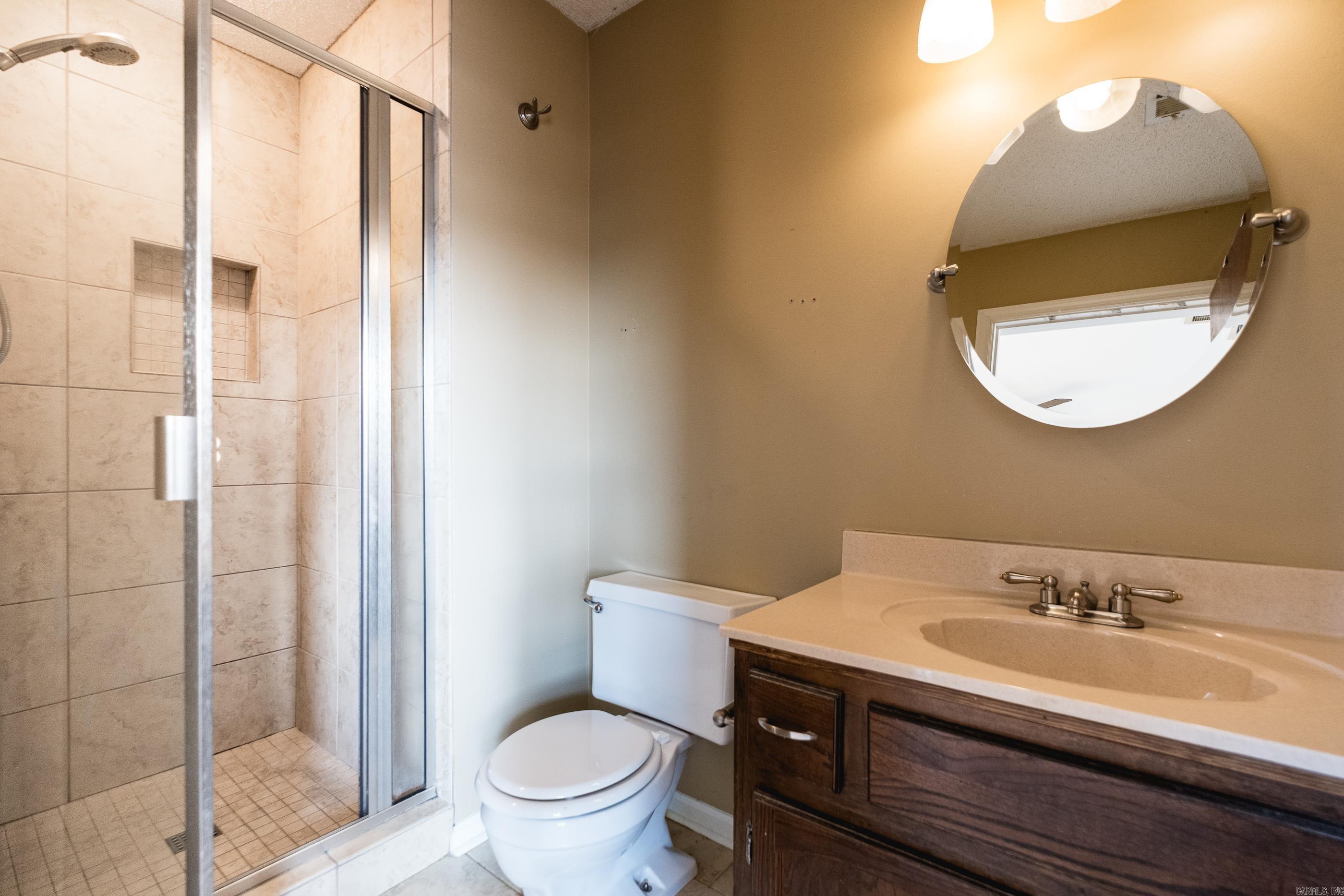 8 Red Maple Court Little Rock, AR 72211