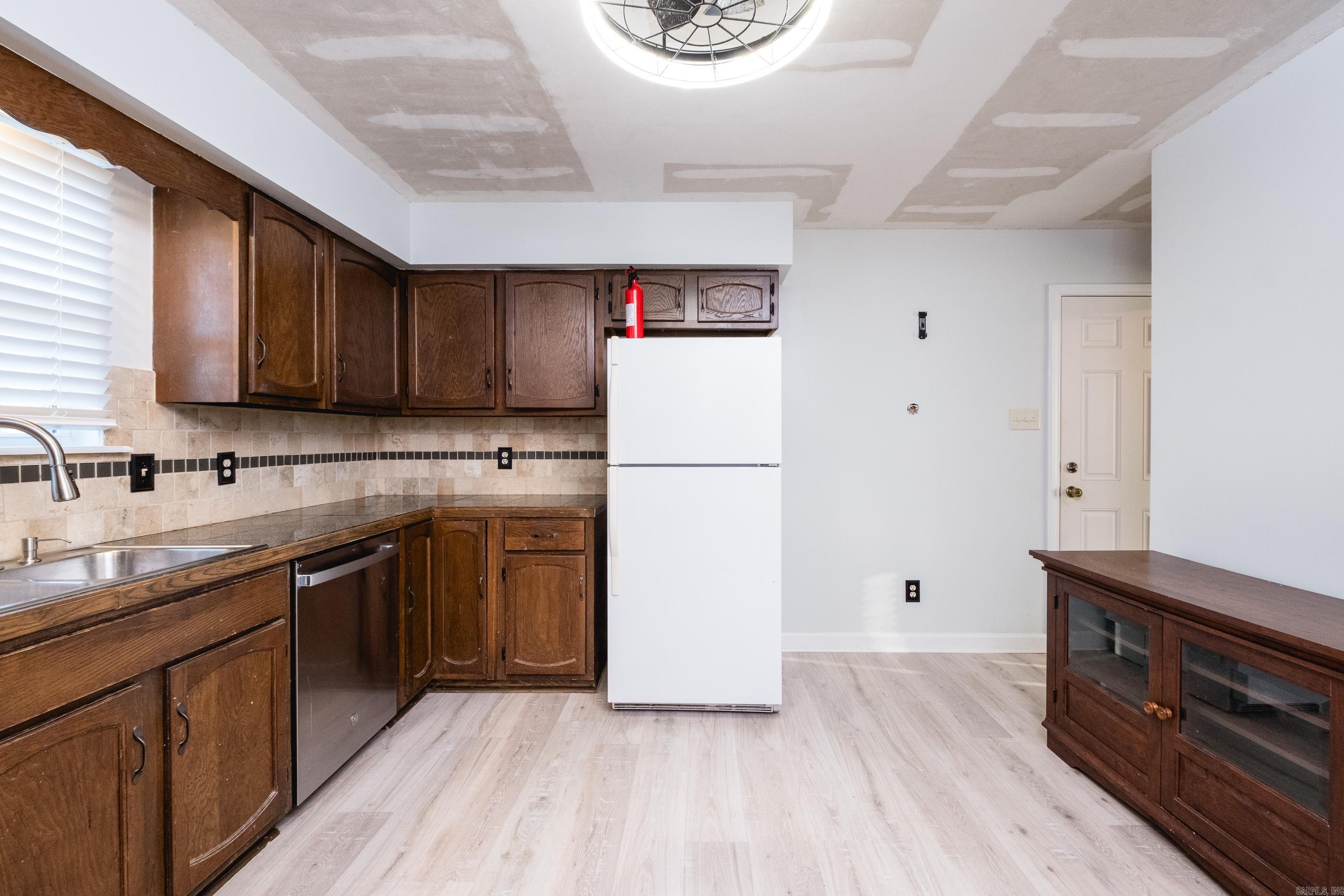 8 Red Maple Court Little Rock, AR 72211