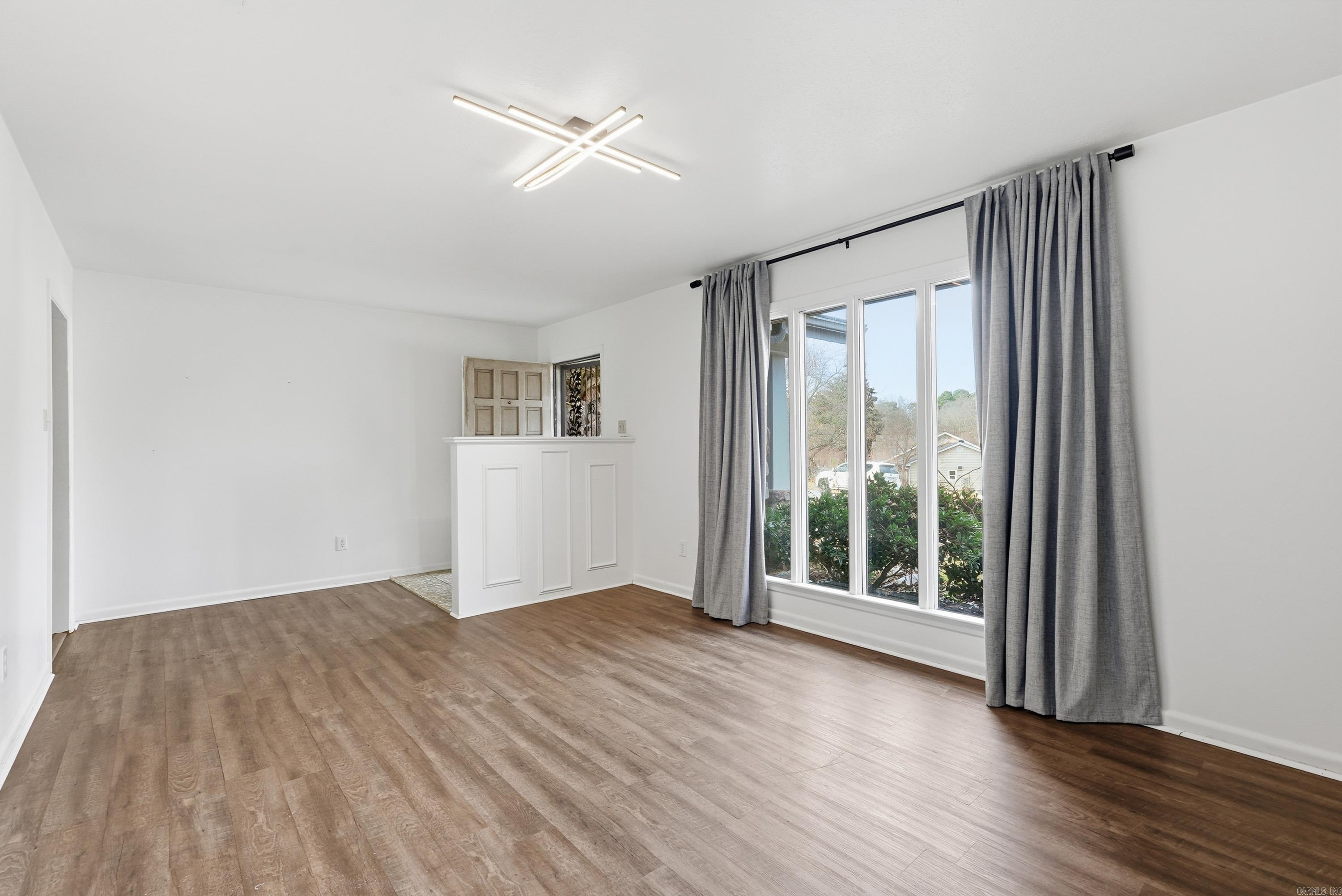 7 Arcadia  Bryant, AR