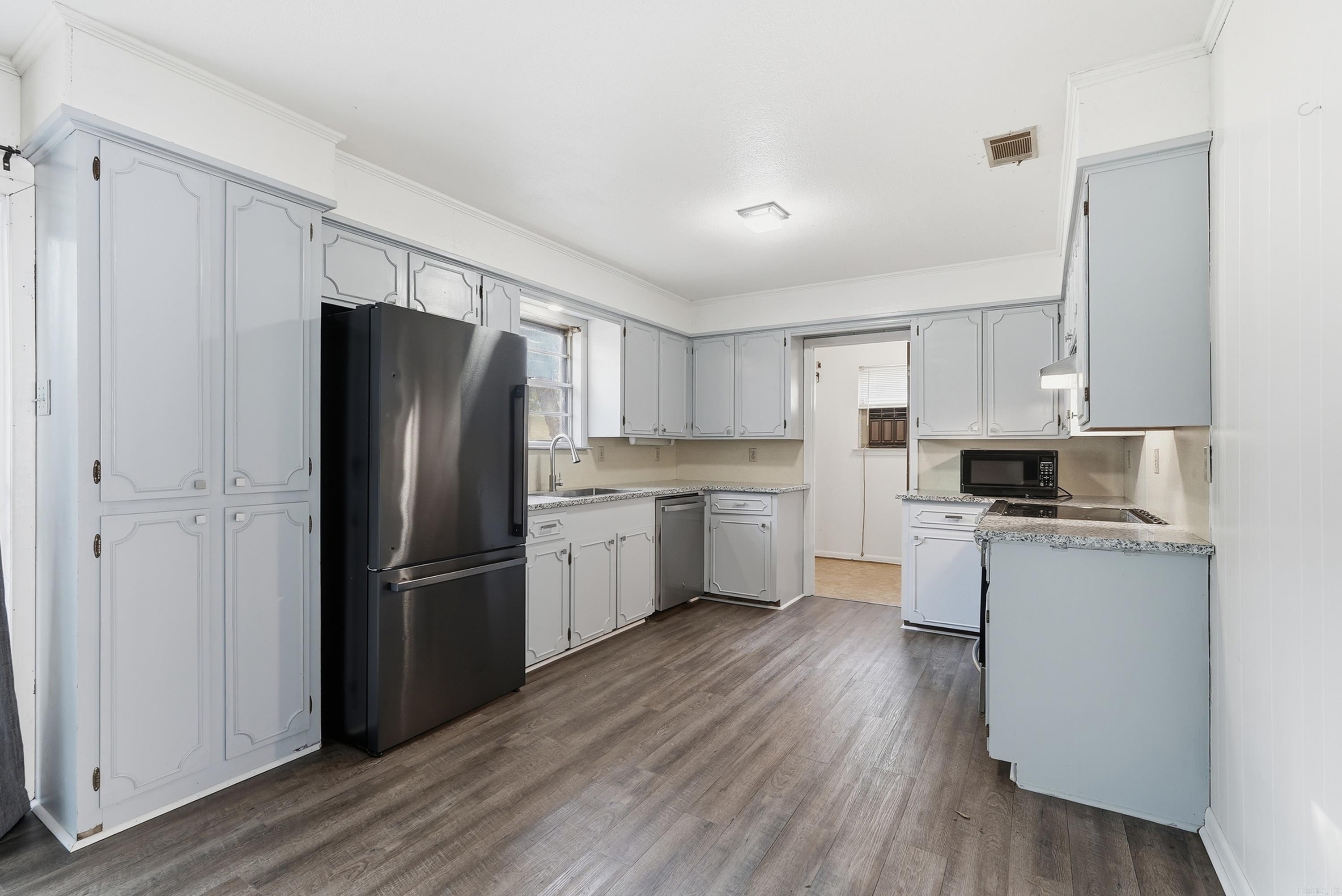 7 Arcadia  Bryant, AR