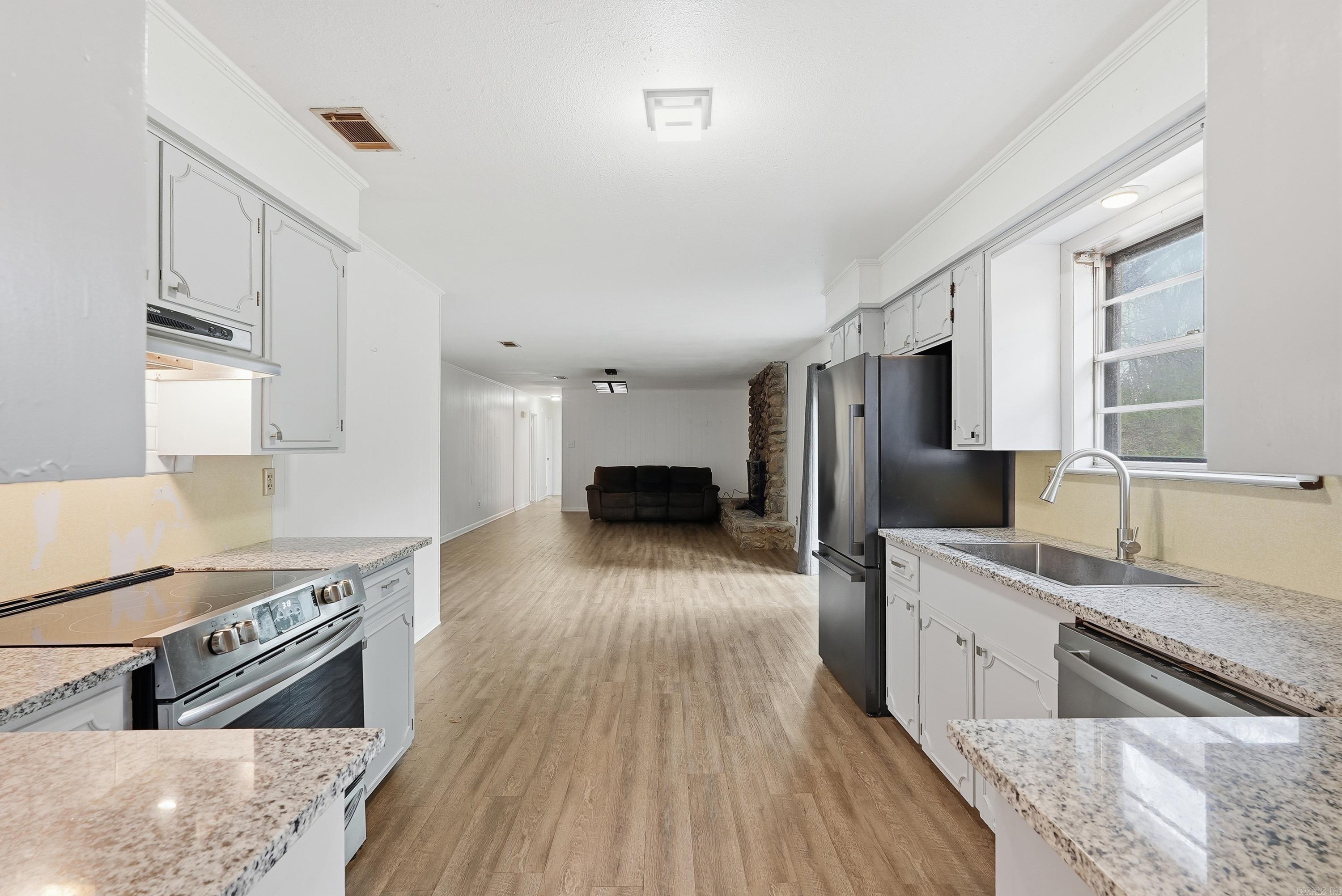 7 Arcadia  Bryant, AR